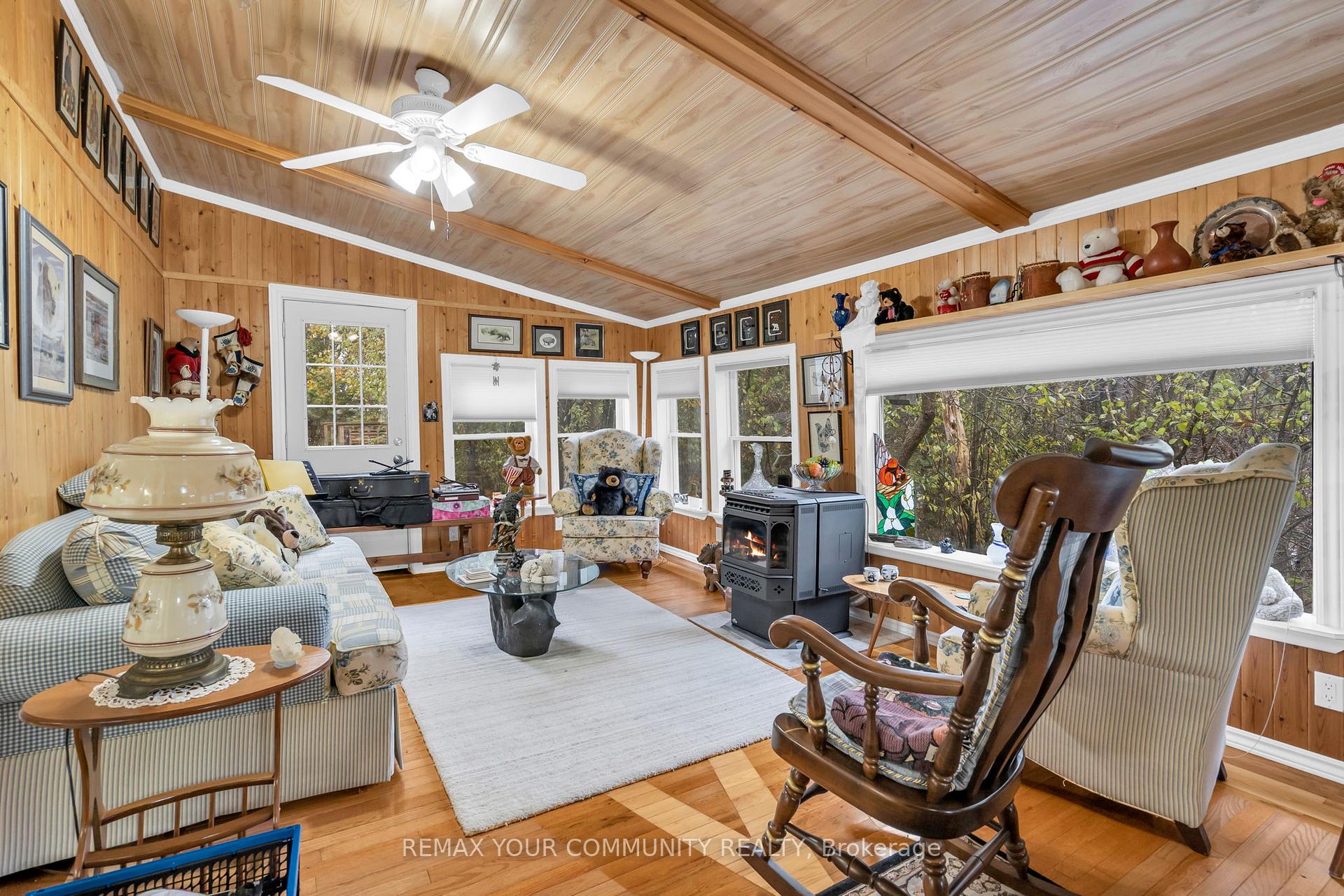Photo 18 of 700 Catering Road S, Georgina, Baldwin — HOMEH