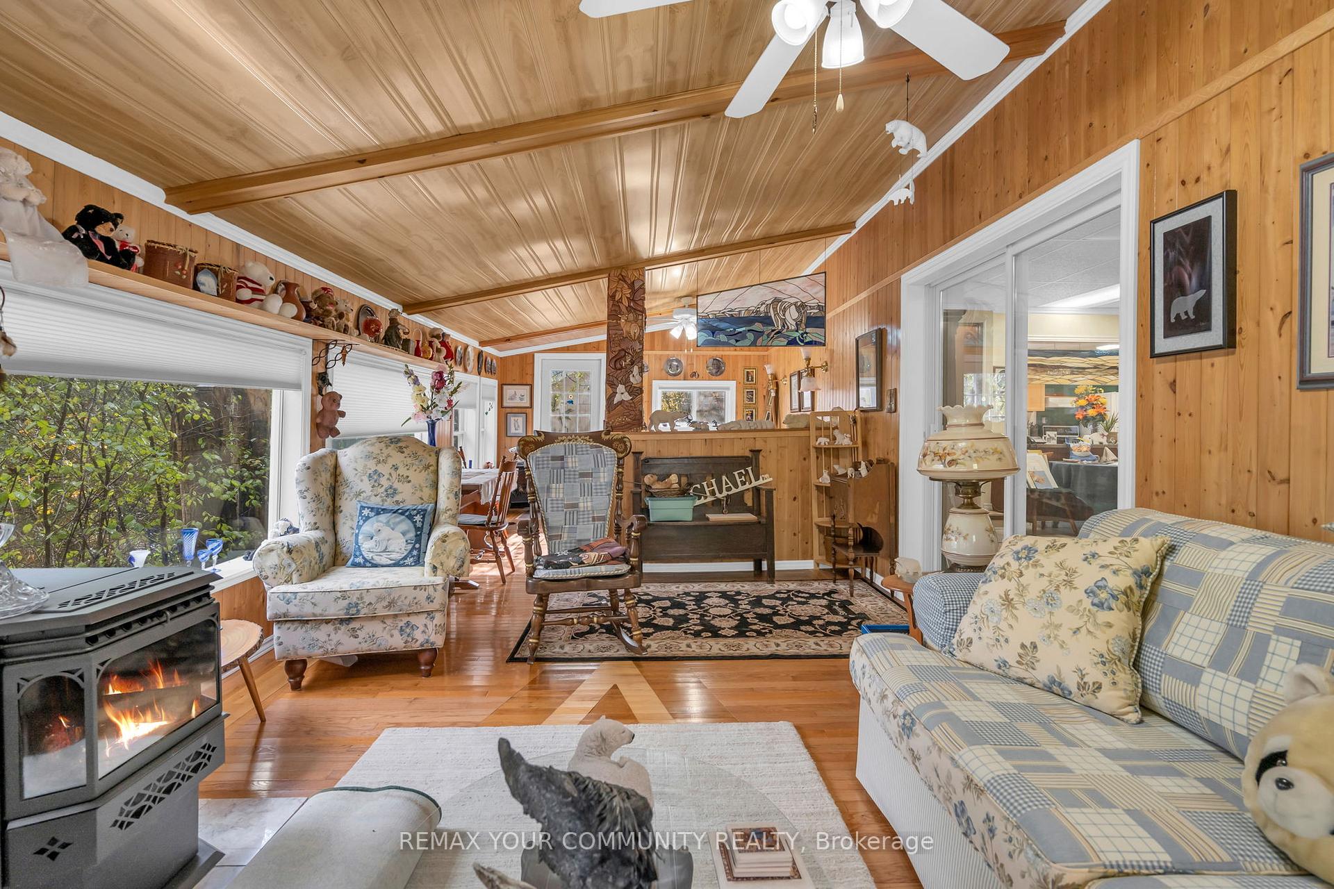 Photo 21 of 700 Catering Road S, Georgina, Baldwin — HOMEH