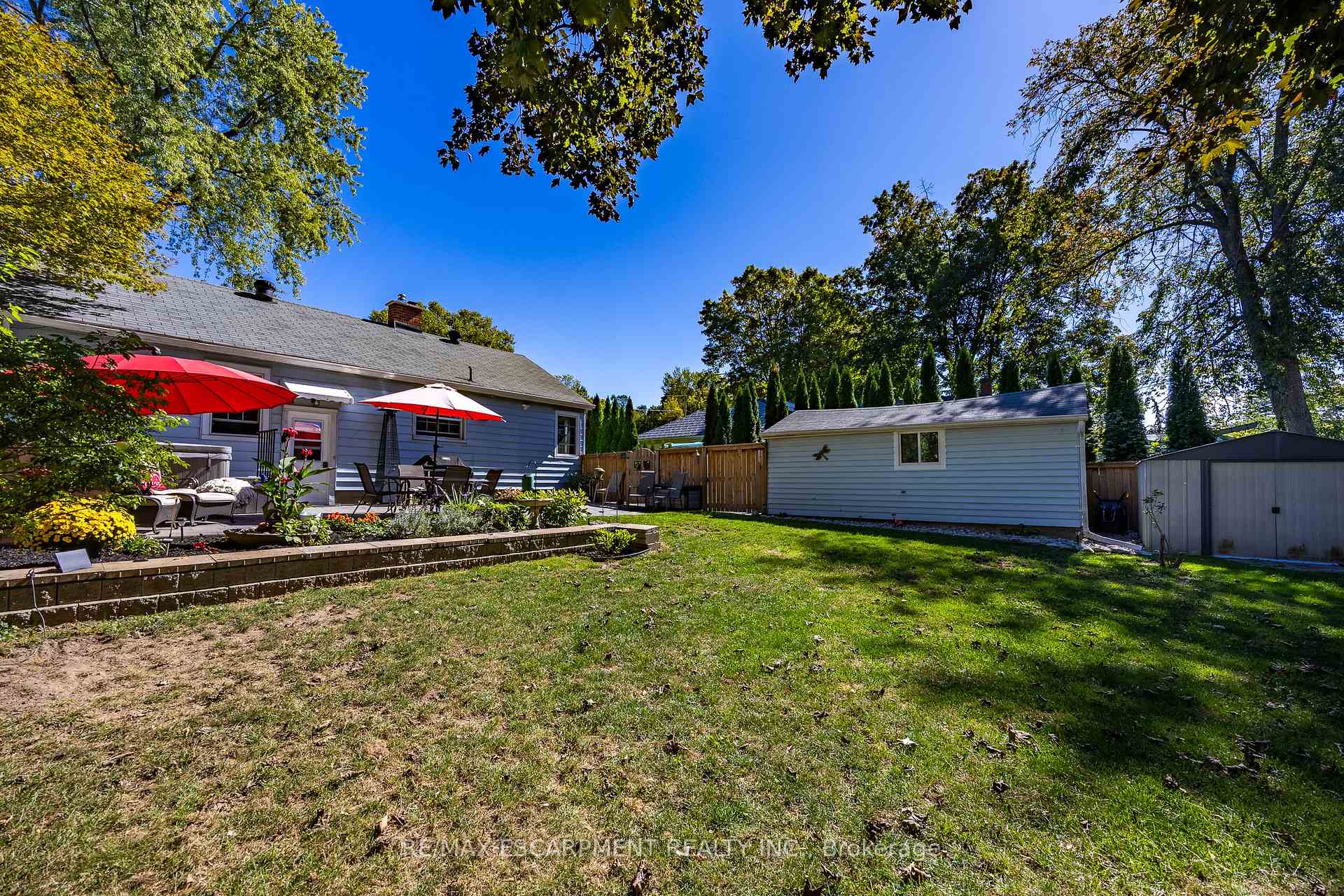 Photo 4 of 30 Gibson Drive, Norfolk, Simcoe — HOMEH
