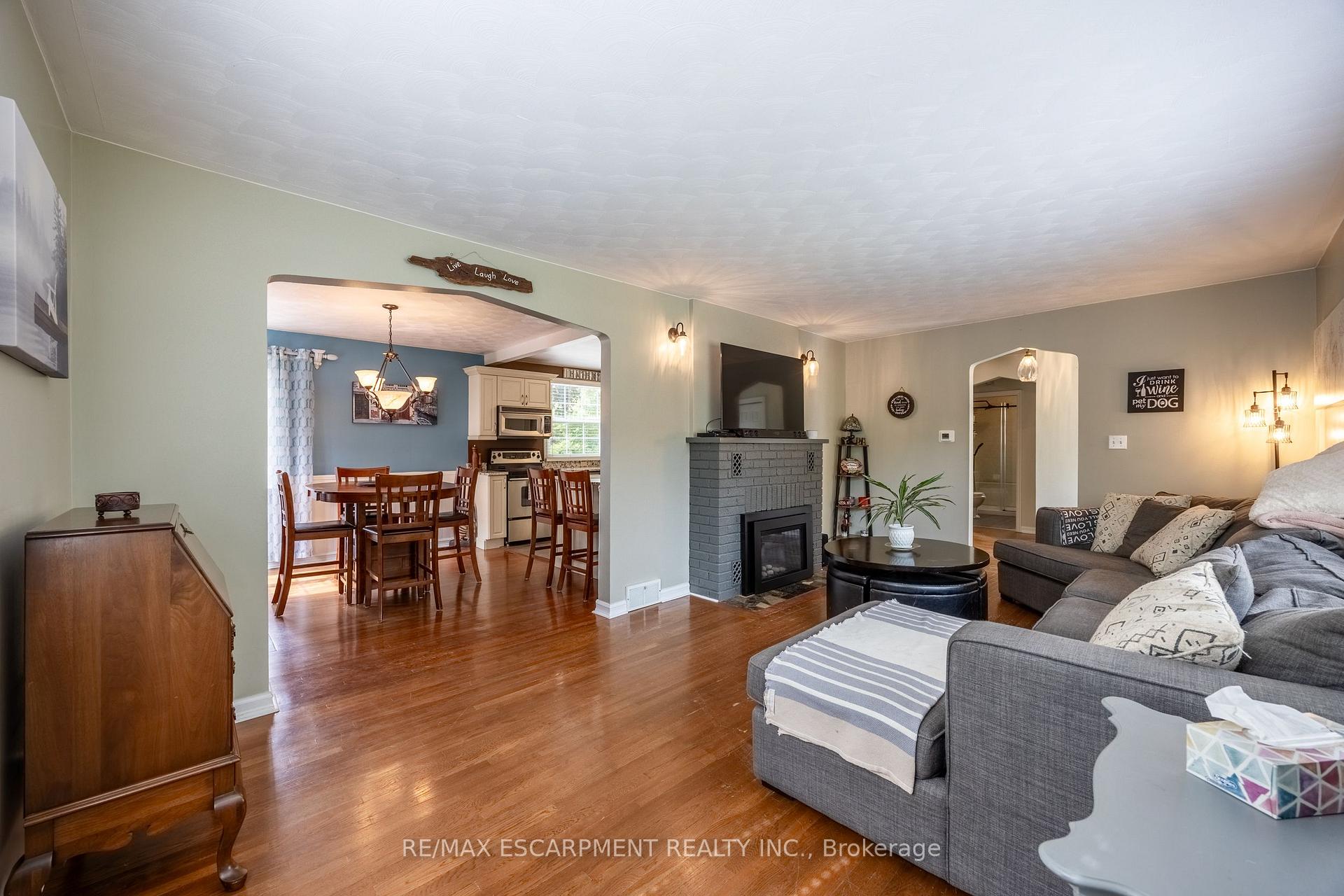 Photo 8 of 30 Gibson Drive, Norfolk, Simcoe — HOMEH
