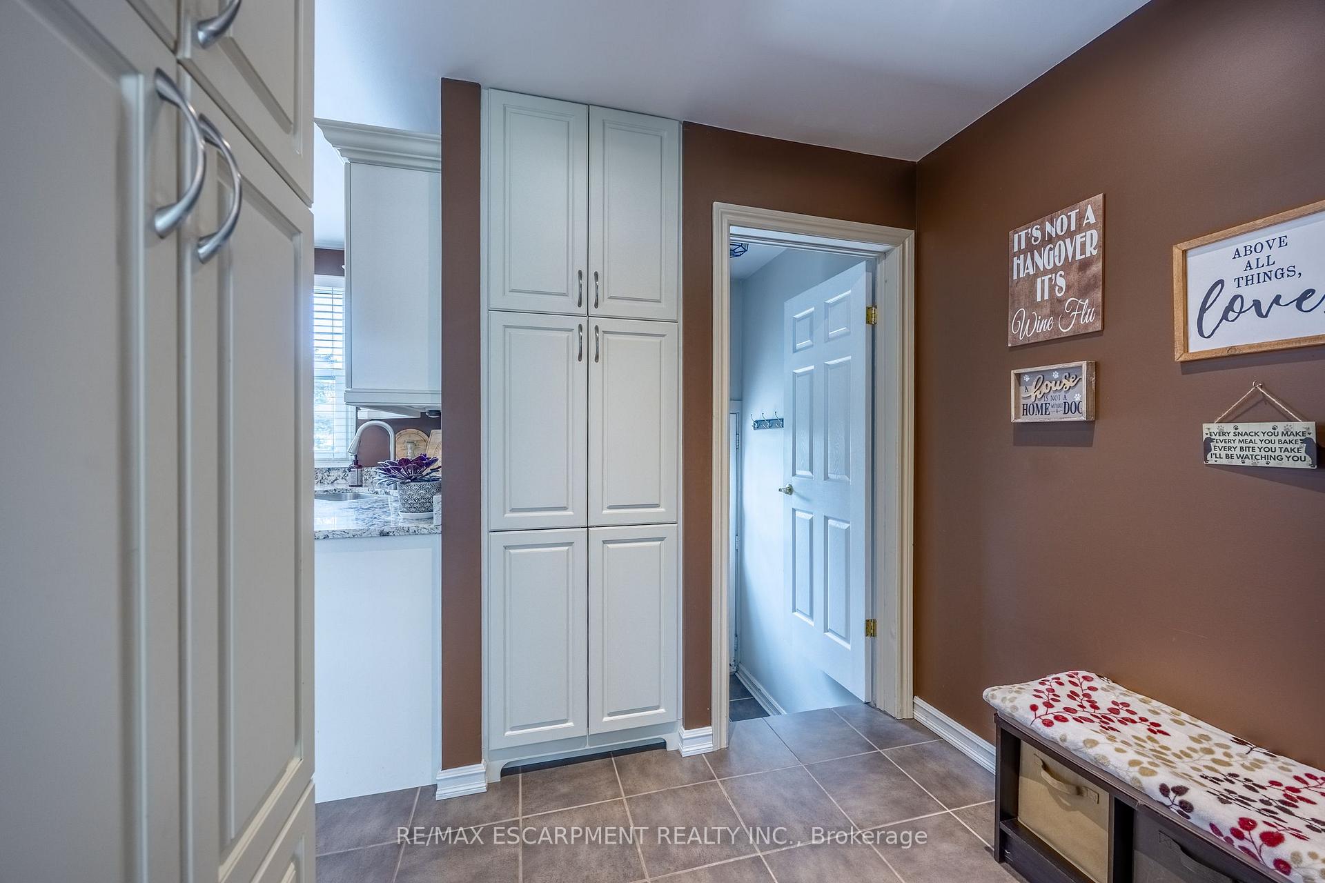 Photo 15 of 30 Gibson Drive, Norfolk, Simcoe — HOMEH
