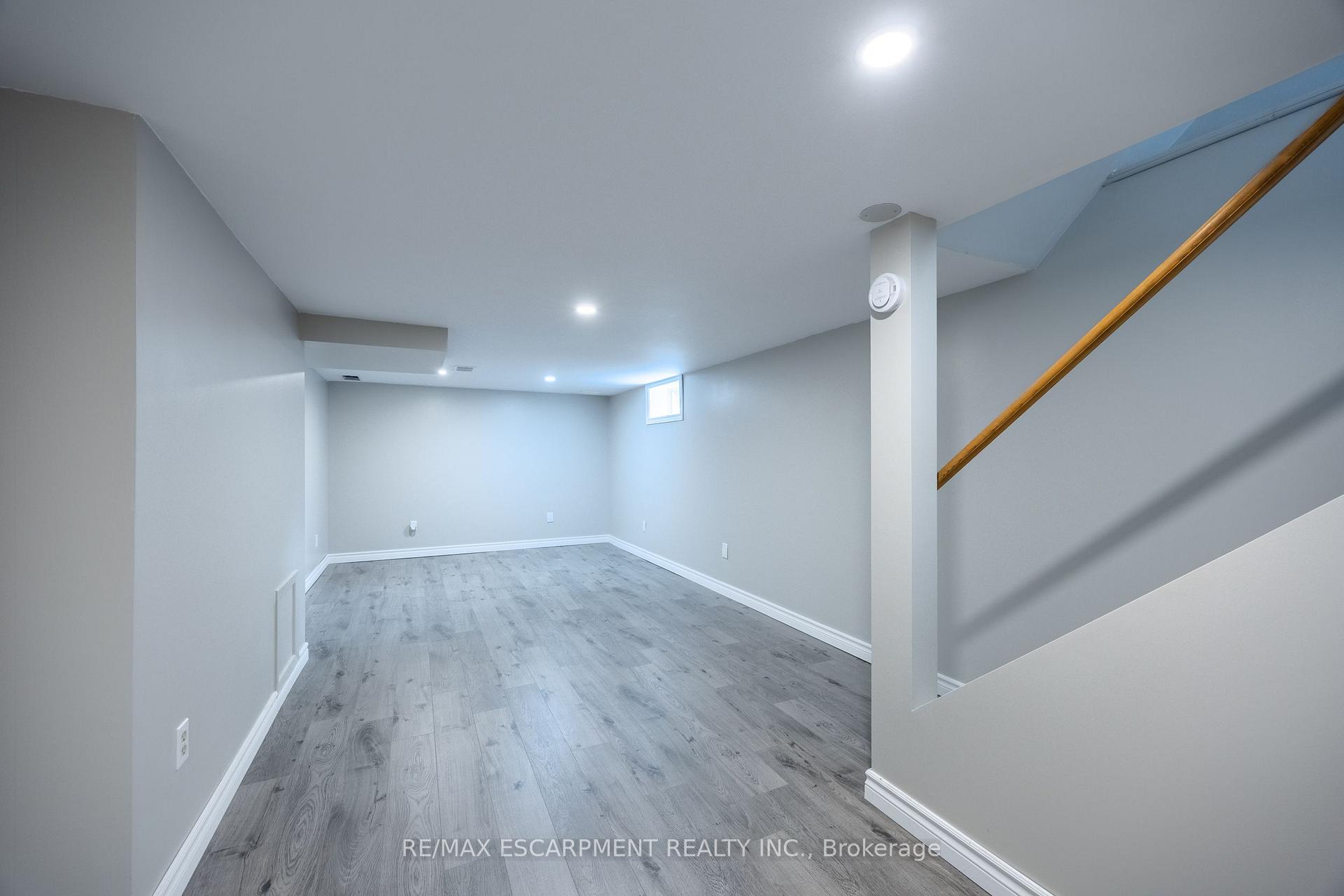 Photo 20 of 30 Gibson Drive, Norfolk, Simcoe — HOMEH