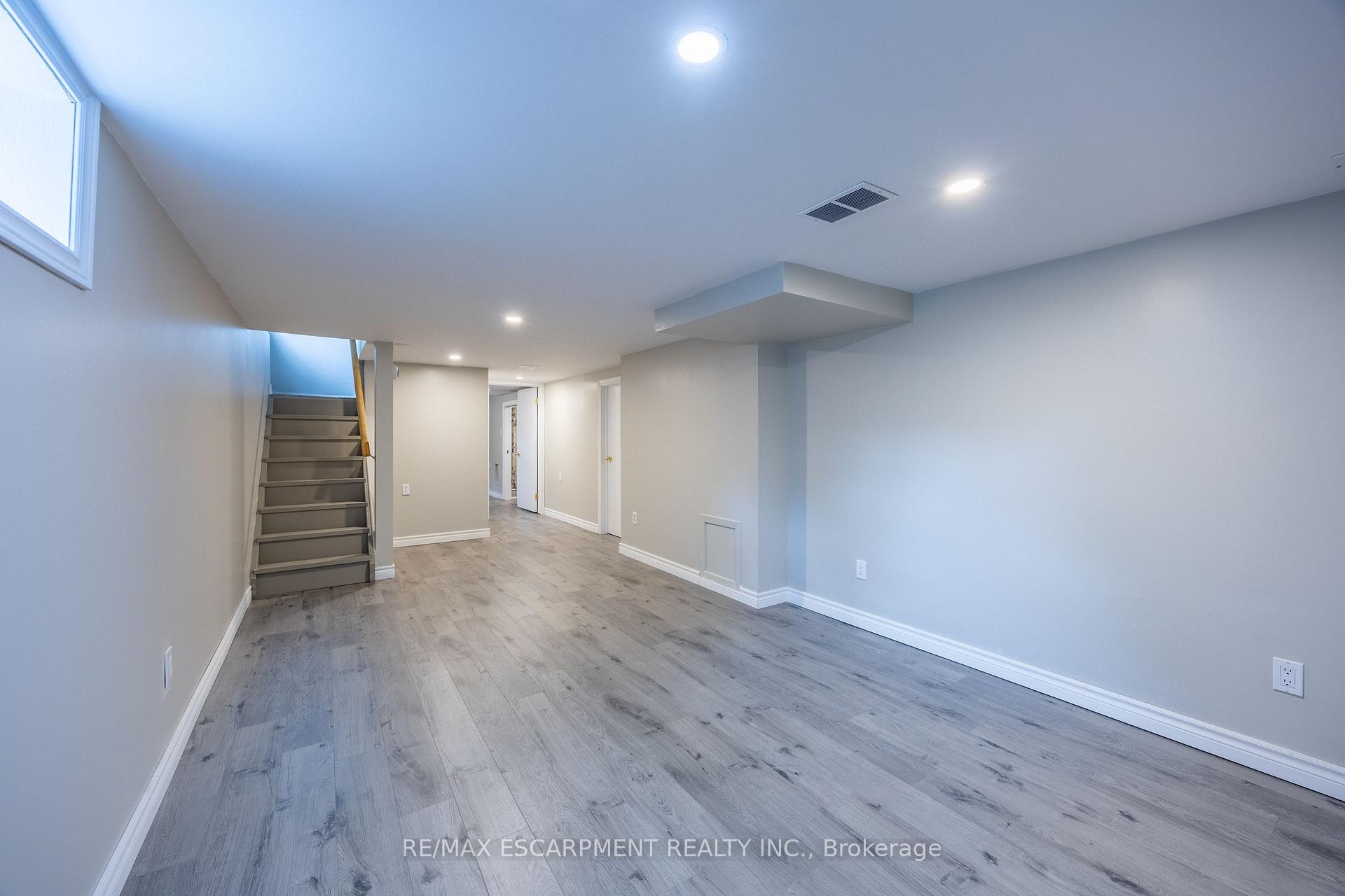 Photo 22 of 30 Gibson Drive, Norfolk, Simcoe — HOMEH