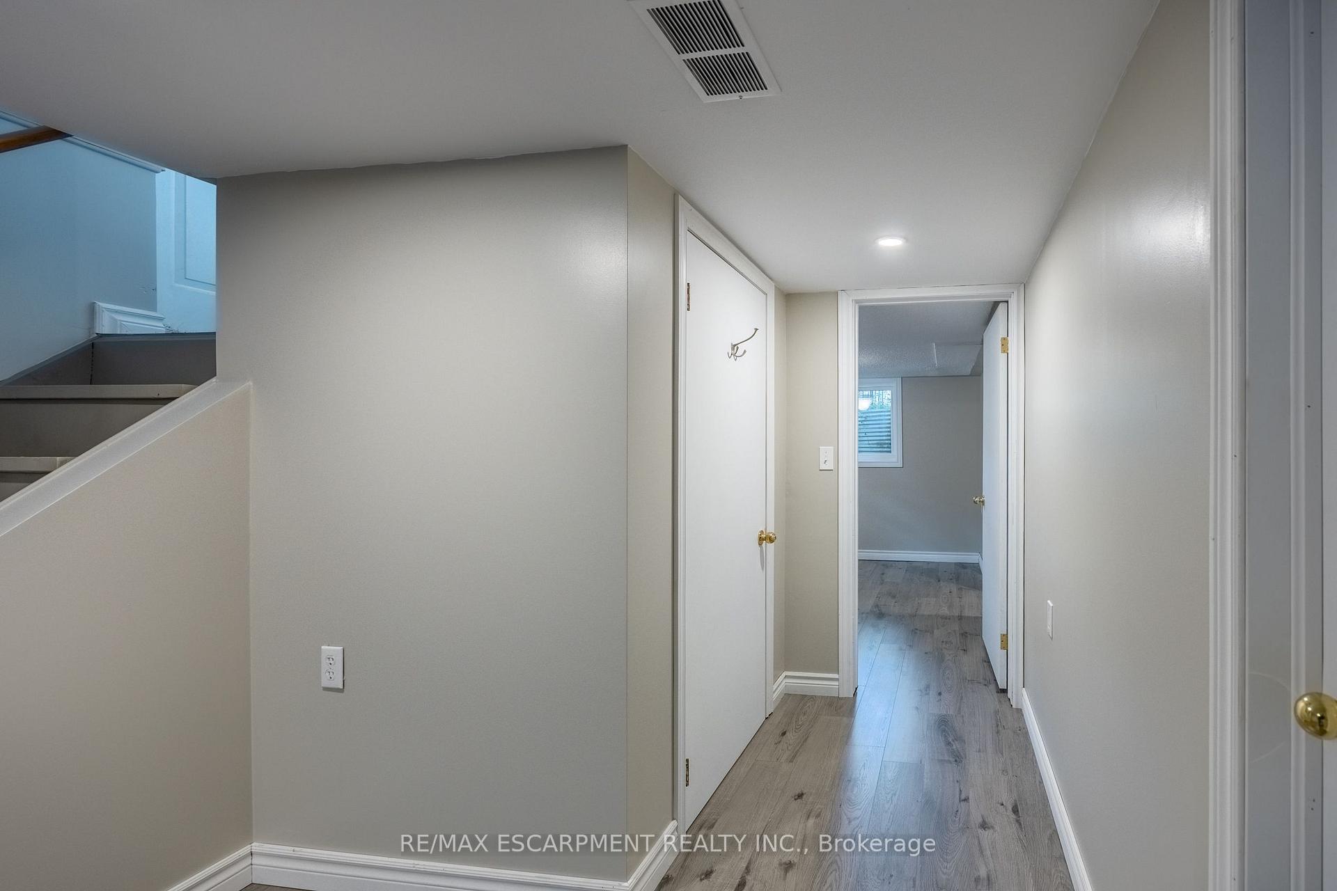 Photo 23 of 30 Gibson Drive, Norfolk, Simcoe — HOMEH