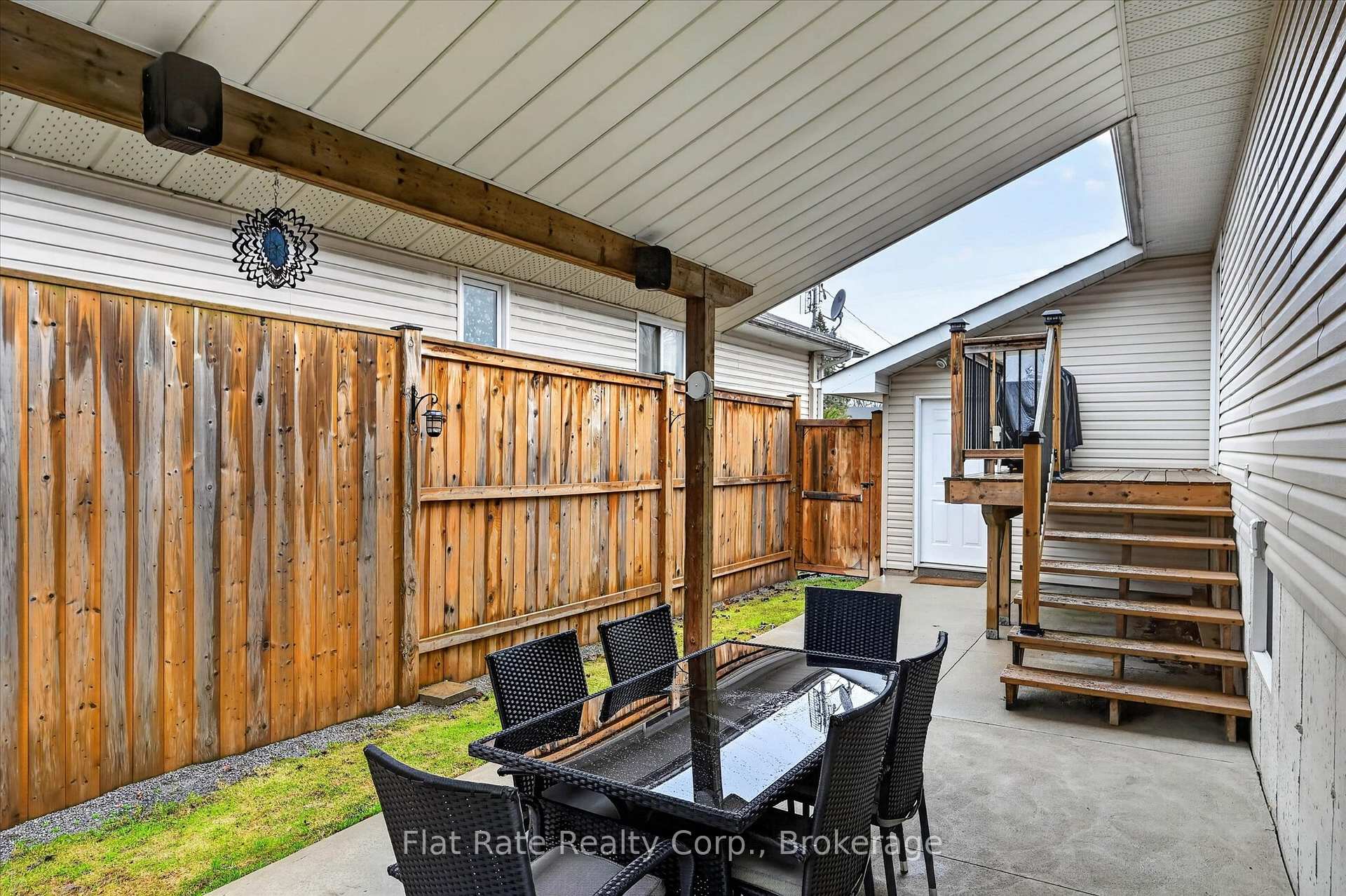 Photo 19 of 129 Dumble Avenue, Peterborough, Northcrest Ward 5 — HOMEH