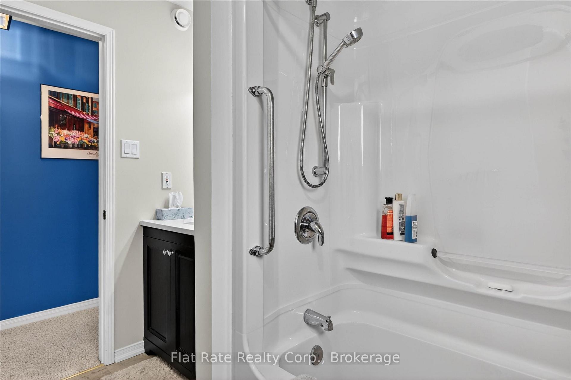 Photo 27 of 129 Dumble Avenue, Peterborough, Northcrest Ward 5 — HOMEH