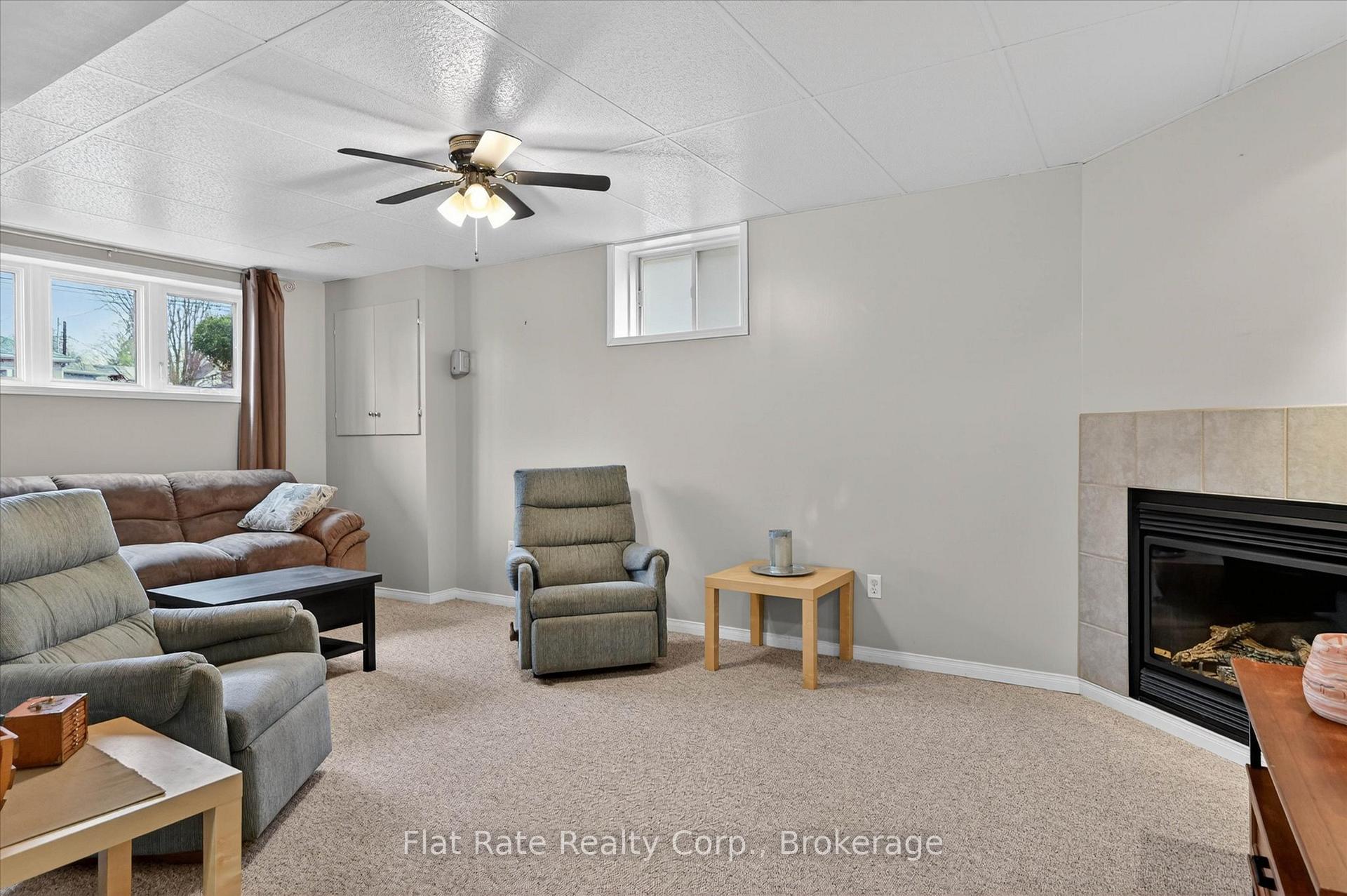 Photo 31 of 129 Dumble Avenue, Peterborough, Northcrest Ward 5 — HOMEH