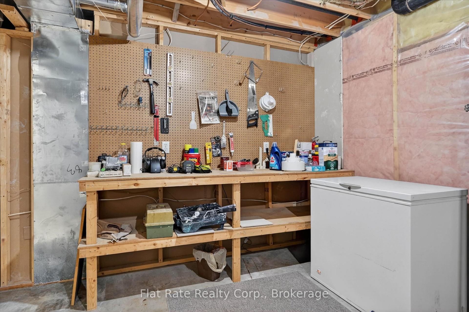 Photo 44 of 129 Dumble Avenue, Peterborough, Northcrest Ward 5 — HOMEH