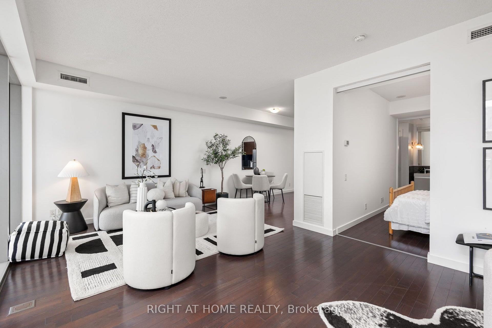 Photo 12 of Unit 701, 390 Cherry Street, Toronto, Waterfront Communities — HOMEH