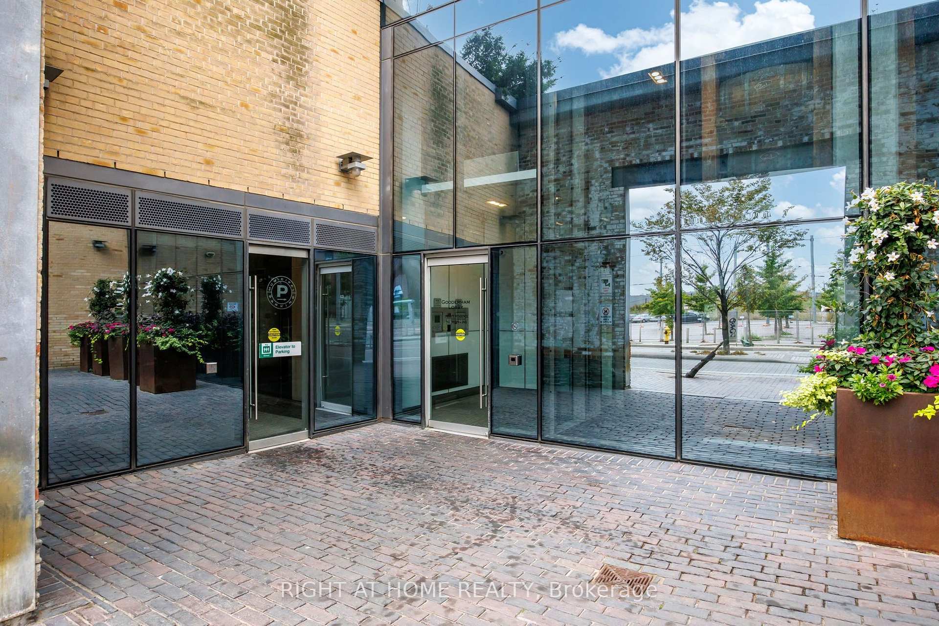 Photo 32 of Unit 701, 390 Cherry Street, Toronto, Waterfront Communities — HOMEH