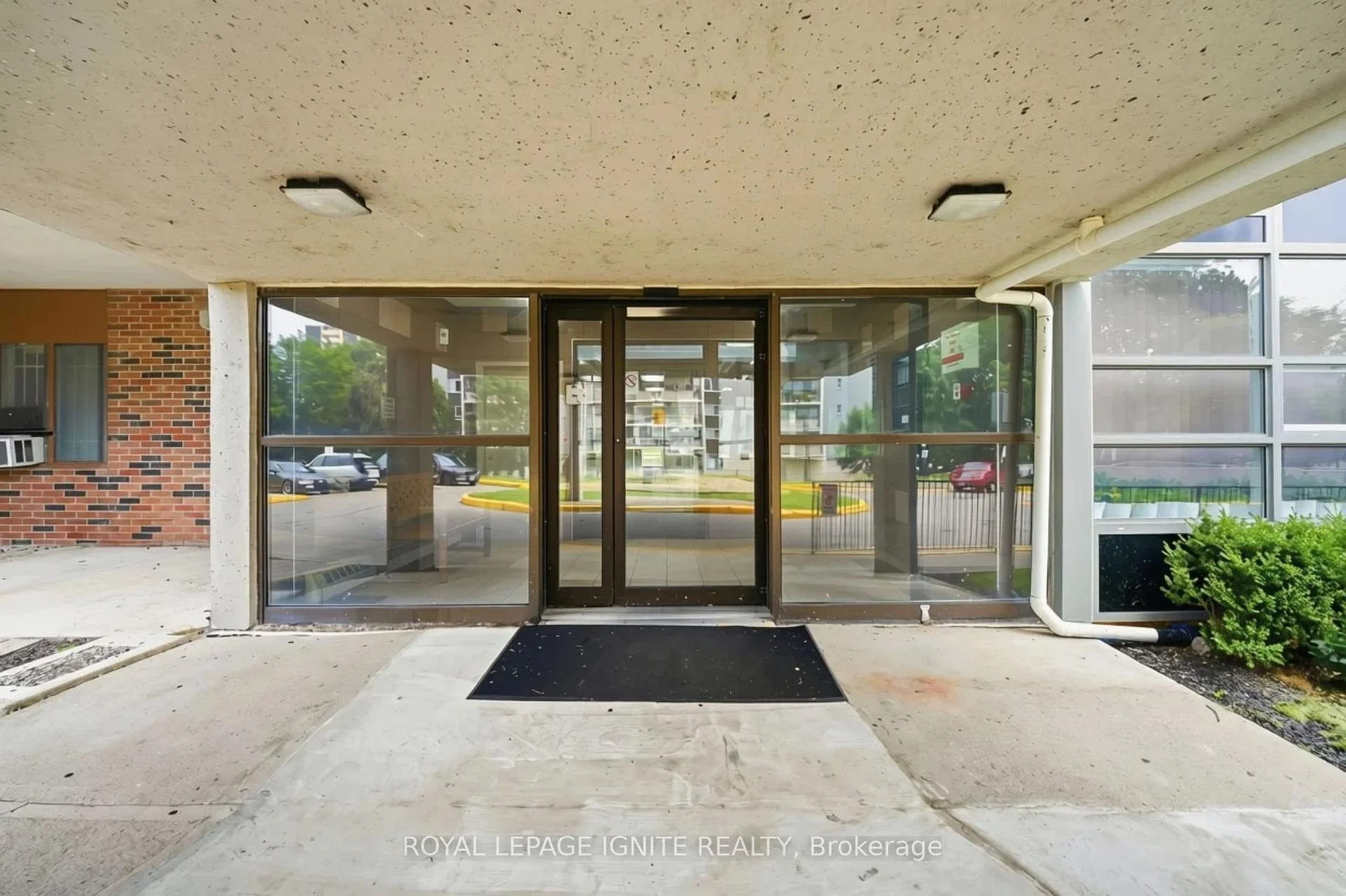 Photo 4 of Unit 1712, 3380 Eglinton Avenue E, Scarborough, Scarborough Village — HOMEH