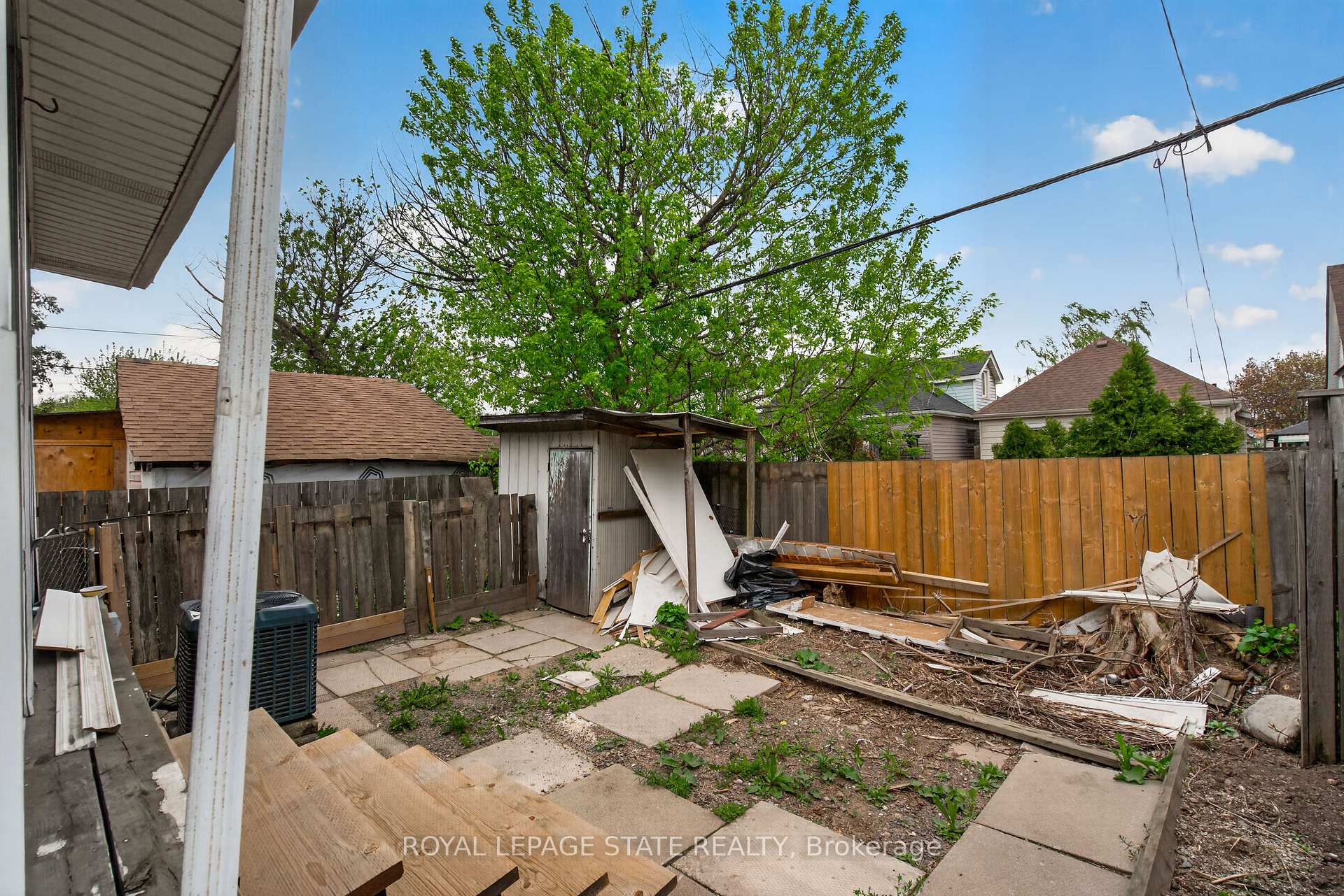 Photo 8 of 1385 Barton Street E, Hamilton, Homeside — HOMEH