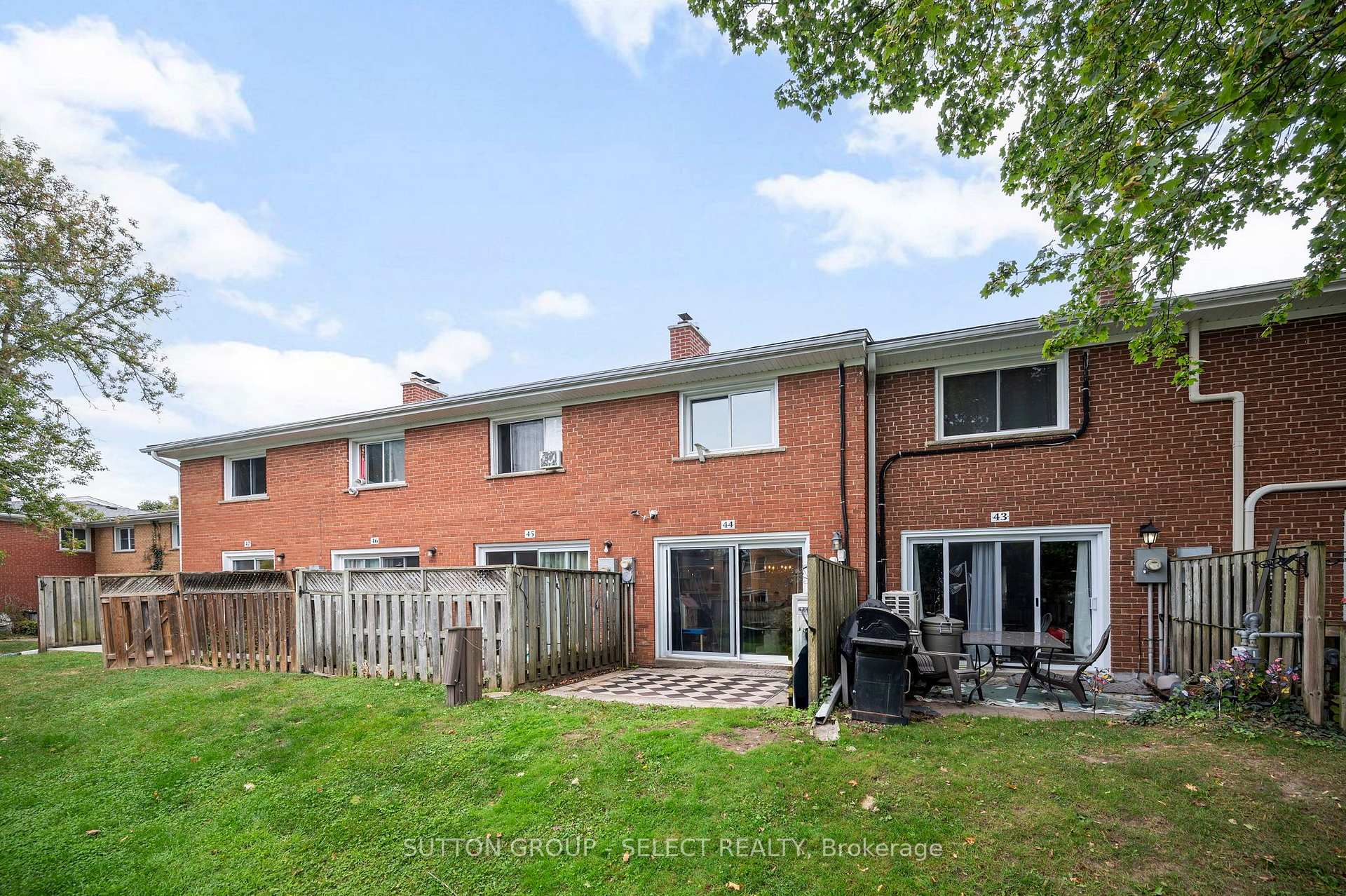 Photo 21 of Unit 30, 44 Arbour Glen Crescent, London, East A — HOMEH