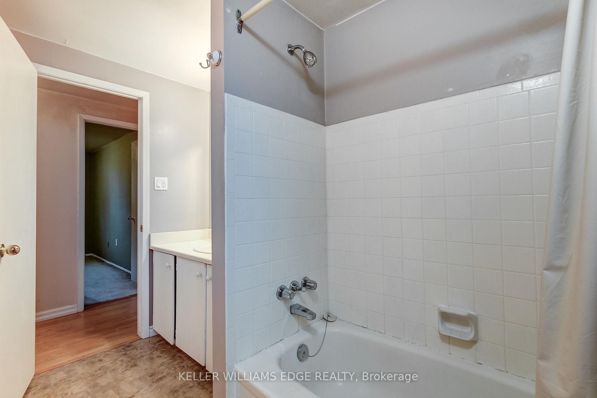 Photo 10 of Unit 13, 1350 Limeridge Road E, Hamilton, Trenholme — HOMEH