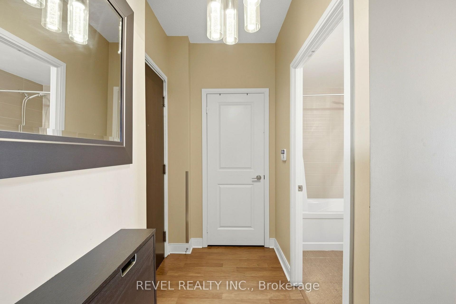 Photo 5 of Unit 3704, 50 Absolute Avenue E, Mississauga, City Centre — HOMEH