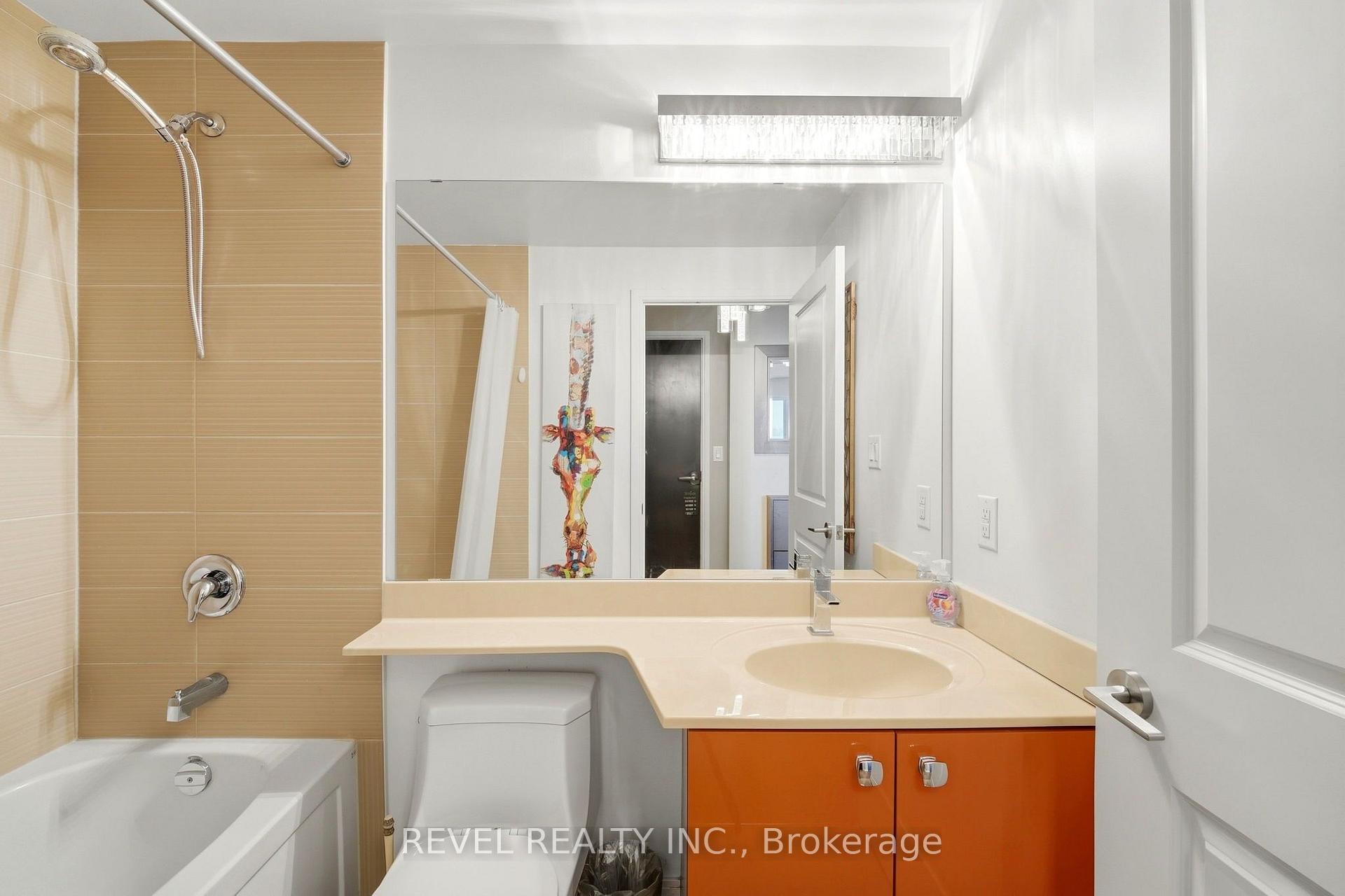 Photo 7 of Unit 3704, 50 Absolute Avenue E, Mississauga, City Centre — HOMEH