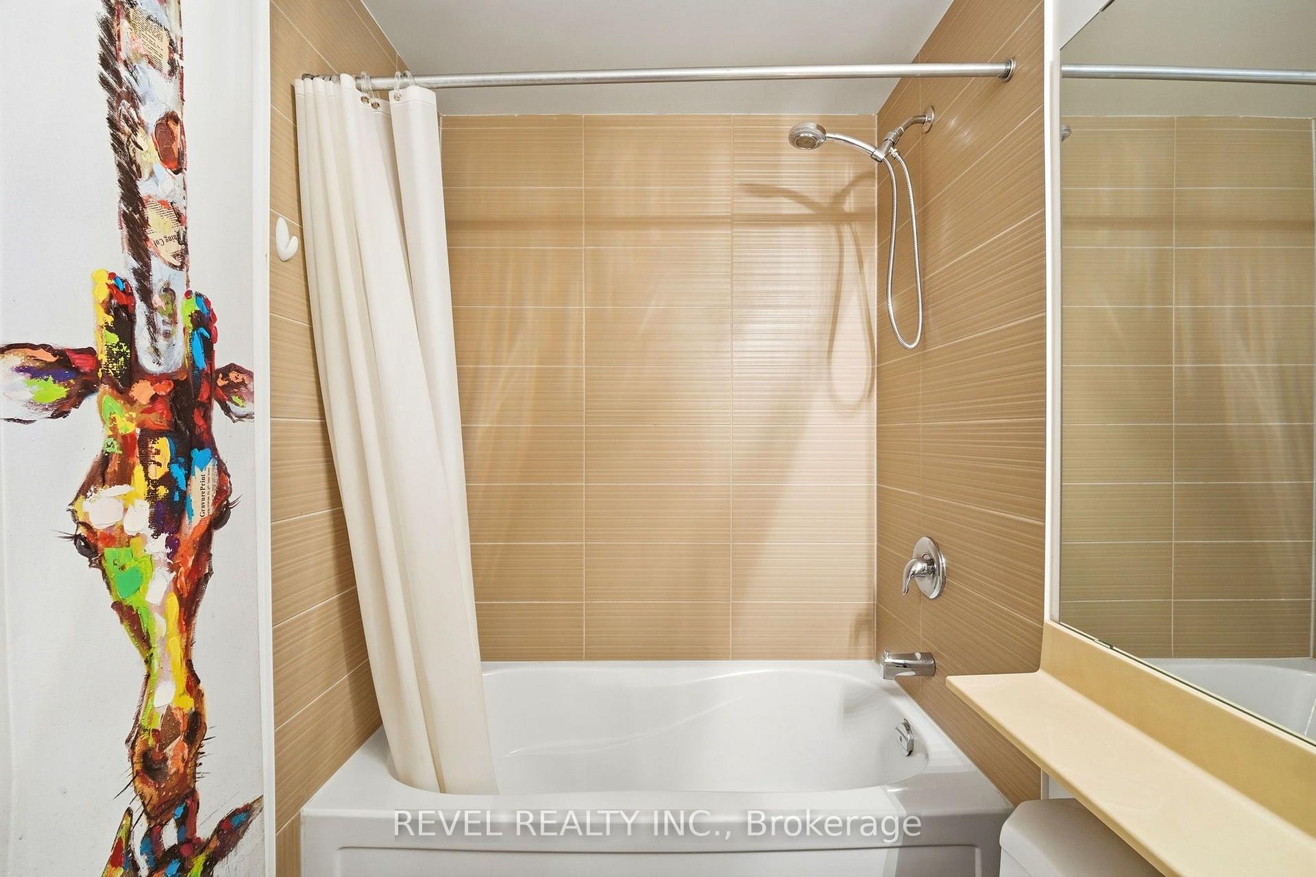 Photo 9 of Unit 3704, 50 Absolute Avenue E, Mississauga, City Centre — HOMEH