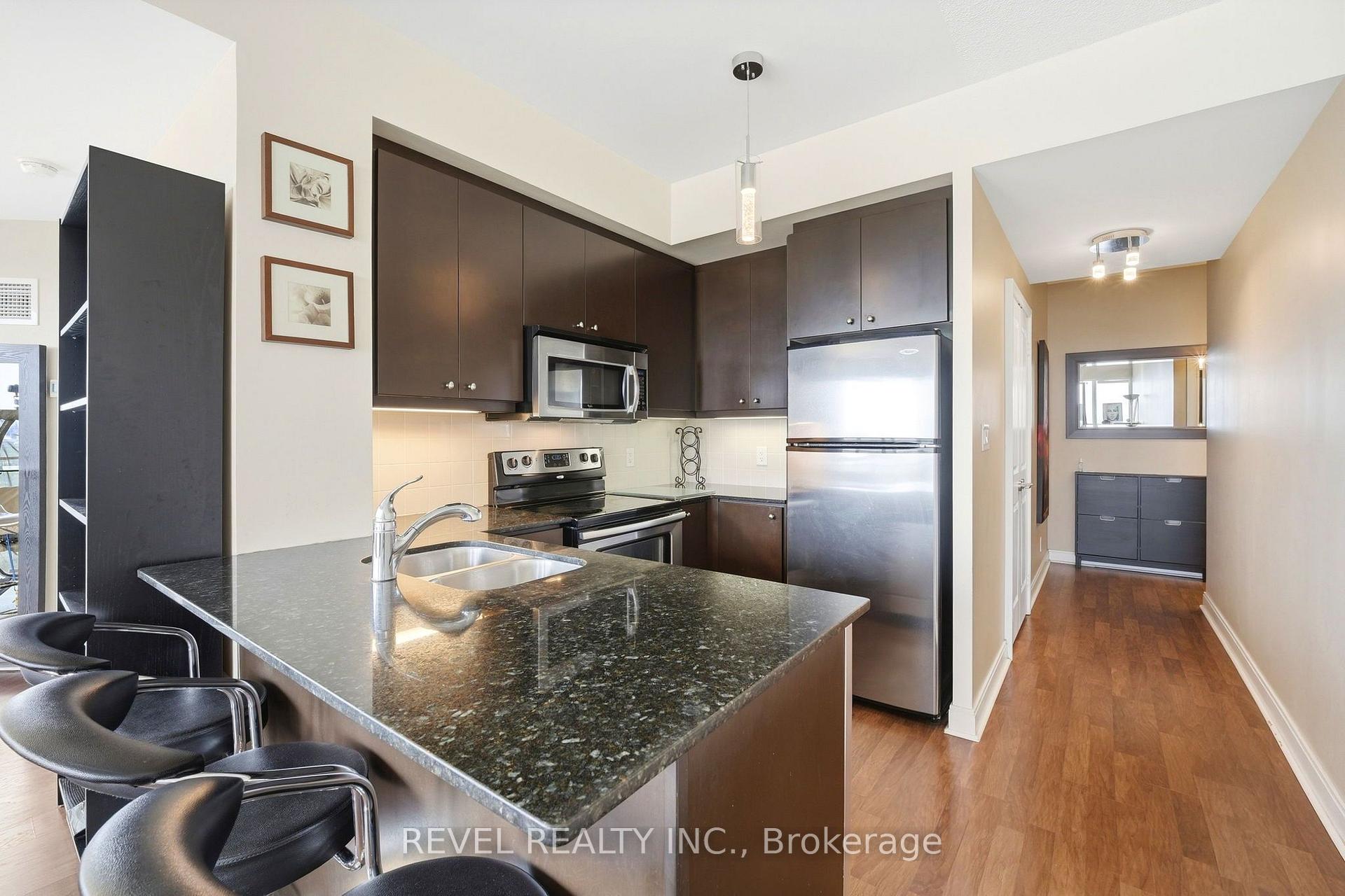Photo 10 of Unit 3704, 50 Absolute Avenue E, Mississauga, City Centre — HOMEH