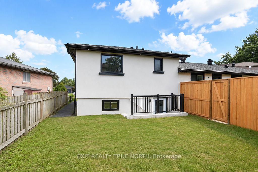 Photo 2 of Unit BSMT, 66 Peacock Lane, Barrie, Allandale Heights — HOMEH