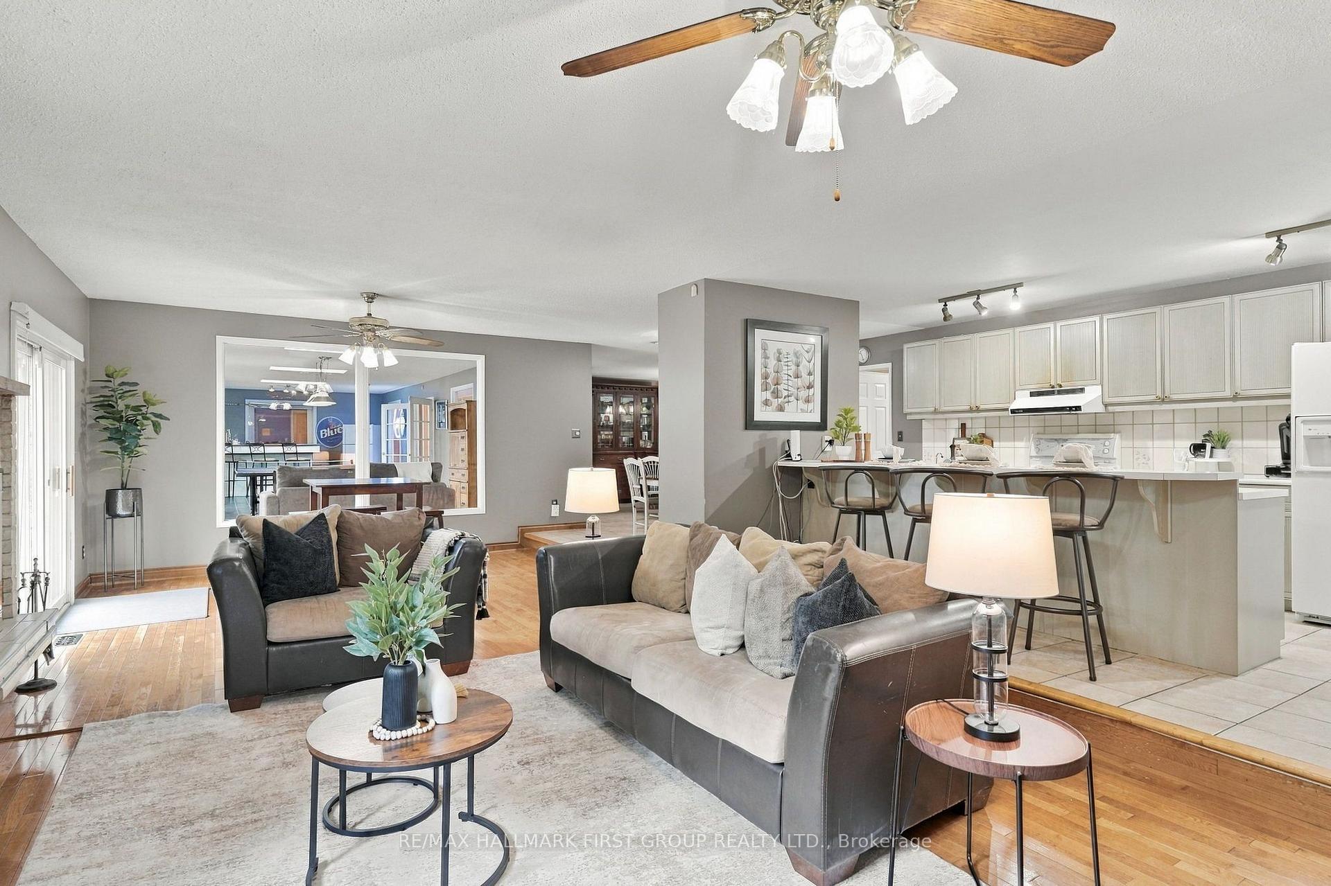 Photo 12 of 4 Mcnamara Court, Ajax, Northwest Ajax — HOMEH