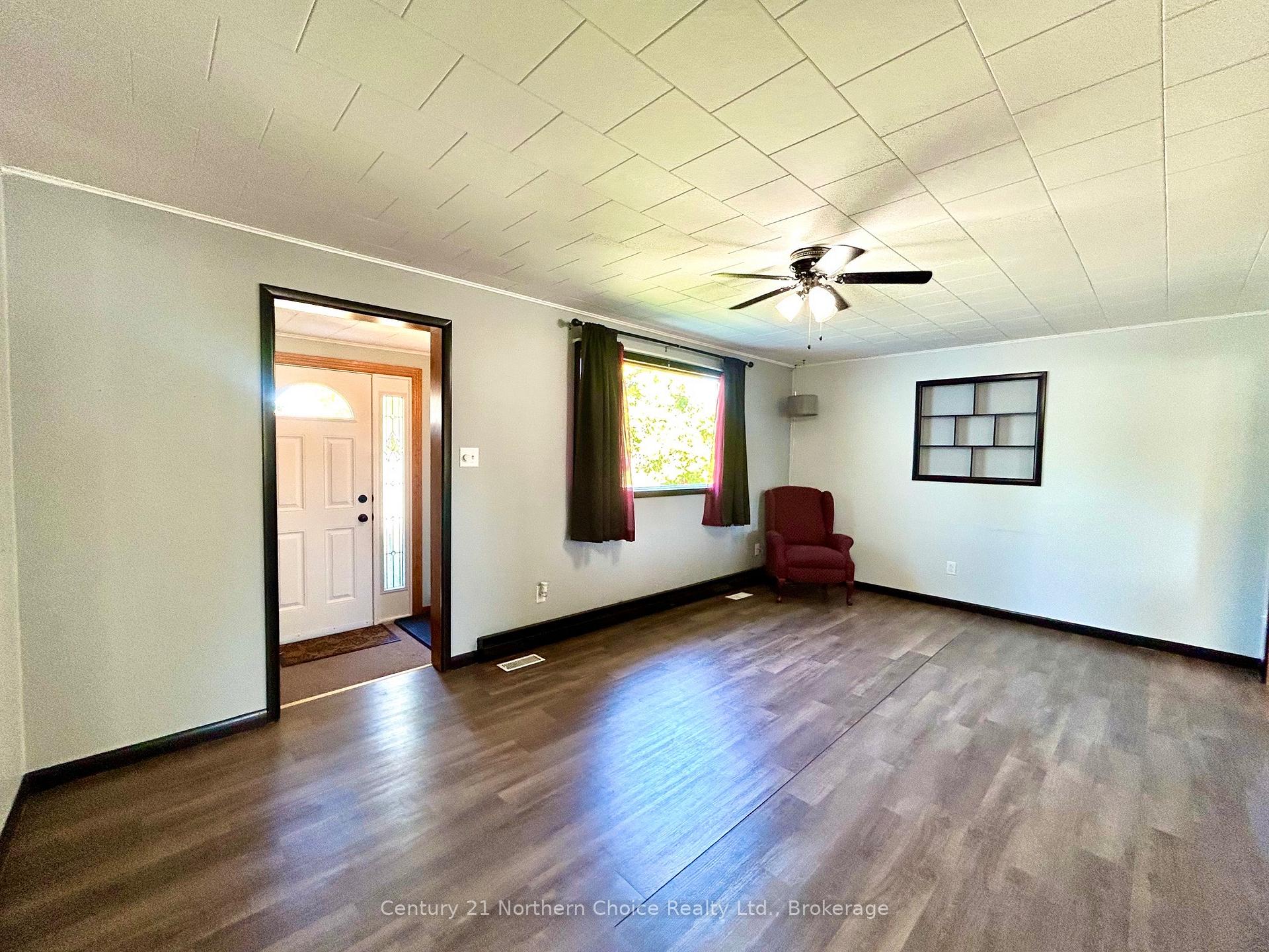 Photo 12 of 1021 Third Street E, Fort Frances — HOMEH