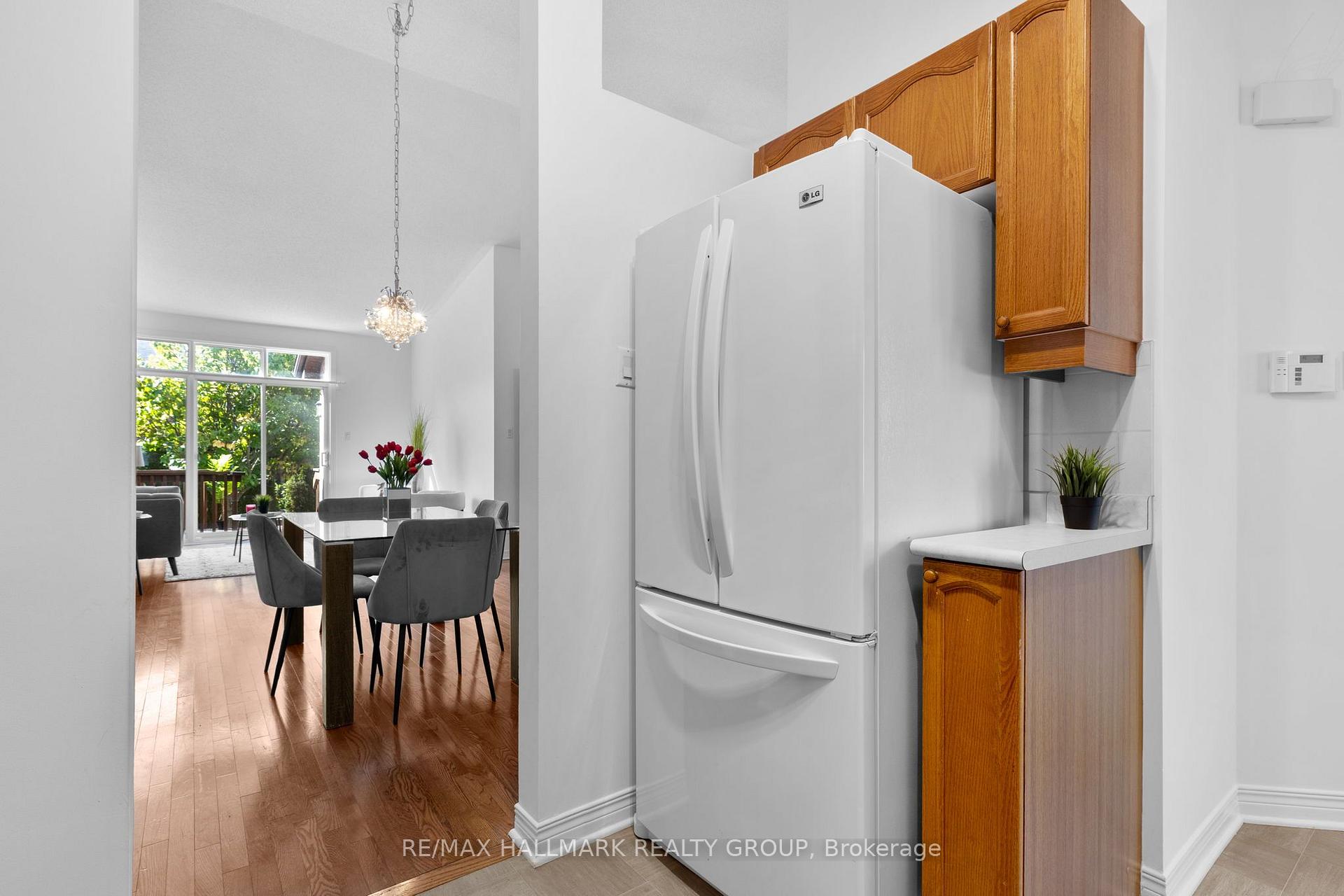 Photo 13 of 17 Quinterra Court, Ottawa, Quinterra — HOMEH