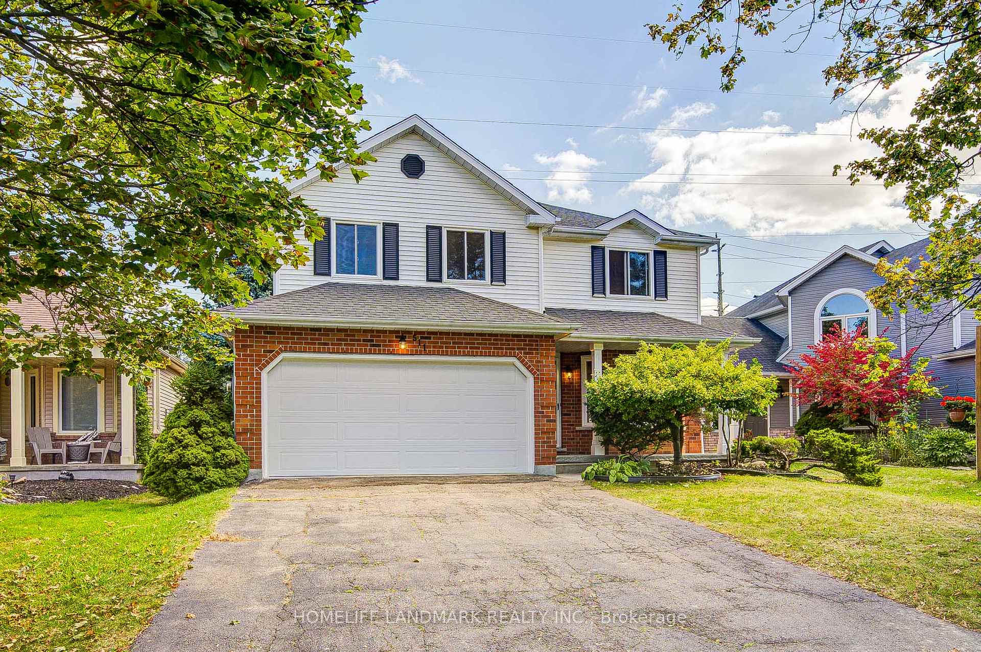 Photo 2 of 511 Baringham Place, Waterloo, Upper Beechwood — HOMEH