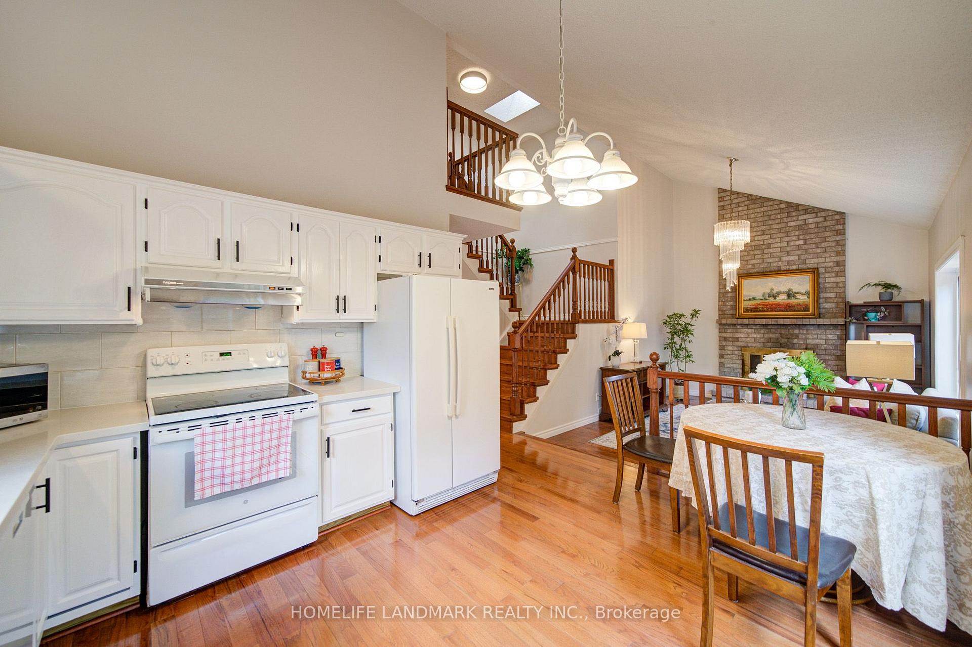 Photo 20 of 511 Baringham Place, Waterloo, Upper Beechwood — HOMEH
