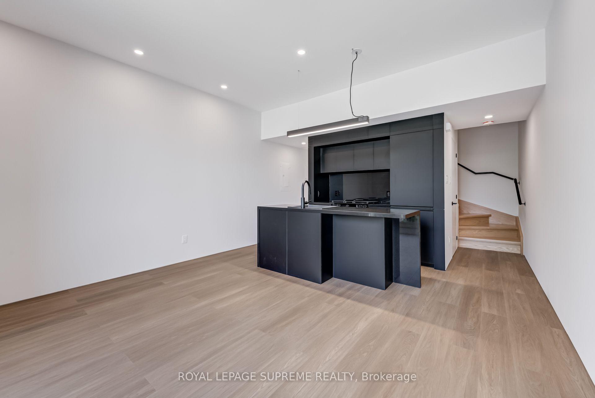 Photo 8 of Unit 3, 101 Bernice Crescent, Toronto, Rockcliffe-Smythe — HOMEH