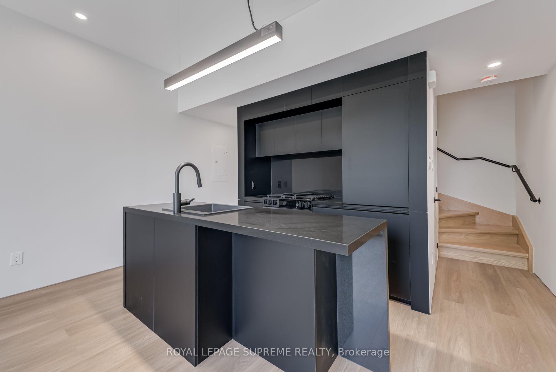 Photo 10 of Unit 3, 101 Bernice Crescent, Toronto, Rockcliffe-Smythe — HOMEH