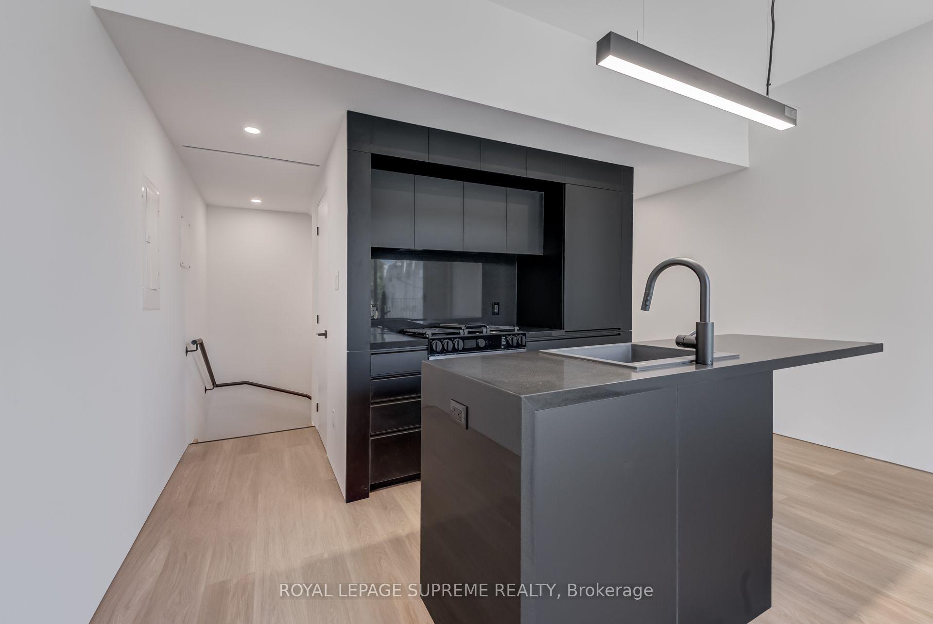 Photo 11 of Unit 3, 101 Bernice Crescent, Toronto, Rockcliffe-Smythe — HOMEH