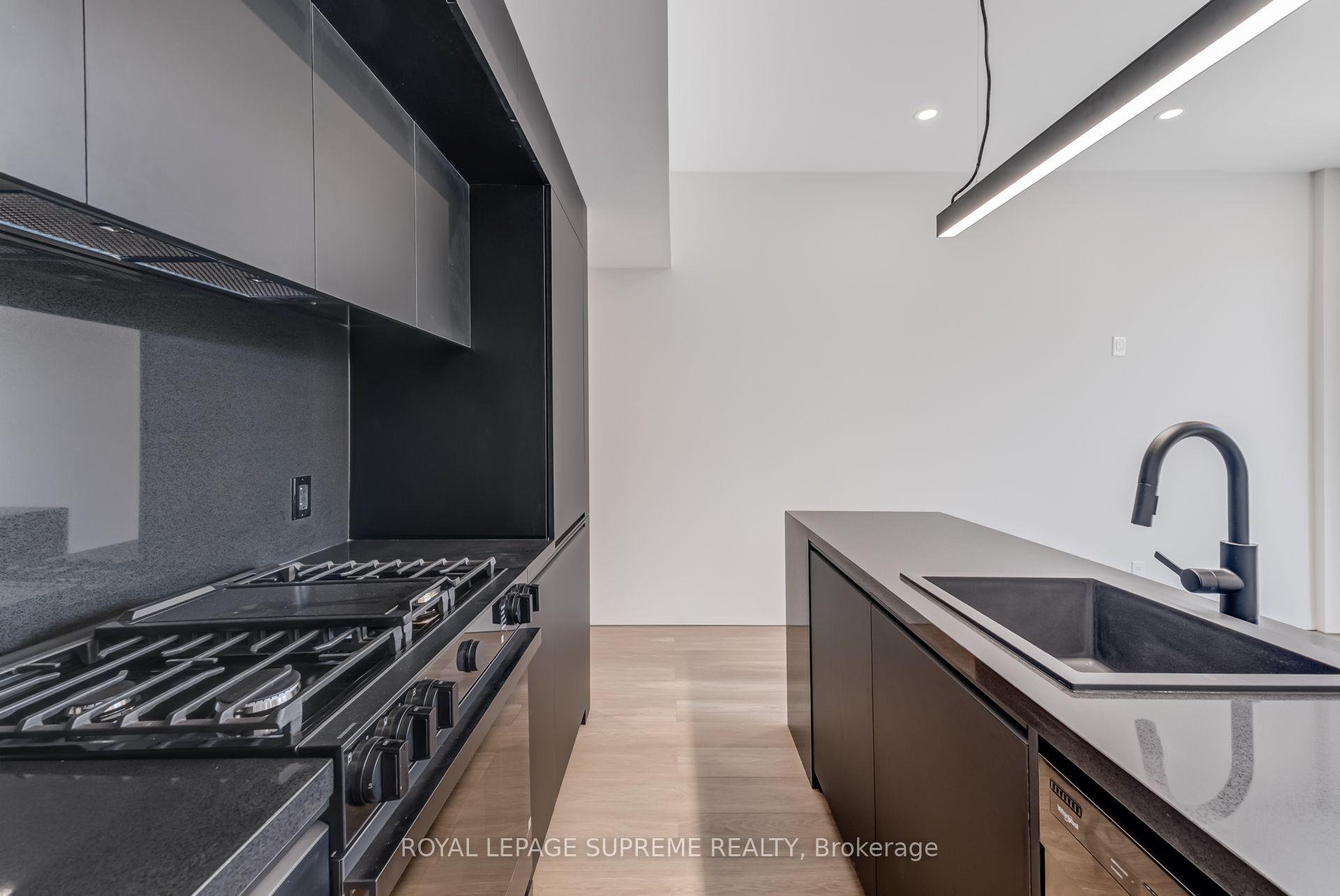Photo 12 of Unit 3, 101 Bernice Crescent, Toronto, Rockcliffe-Smythe — HOMEH
