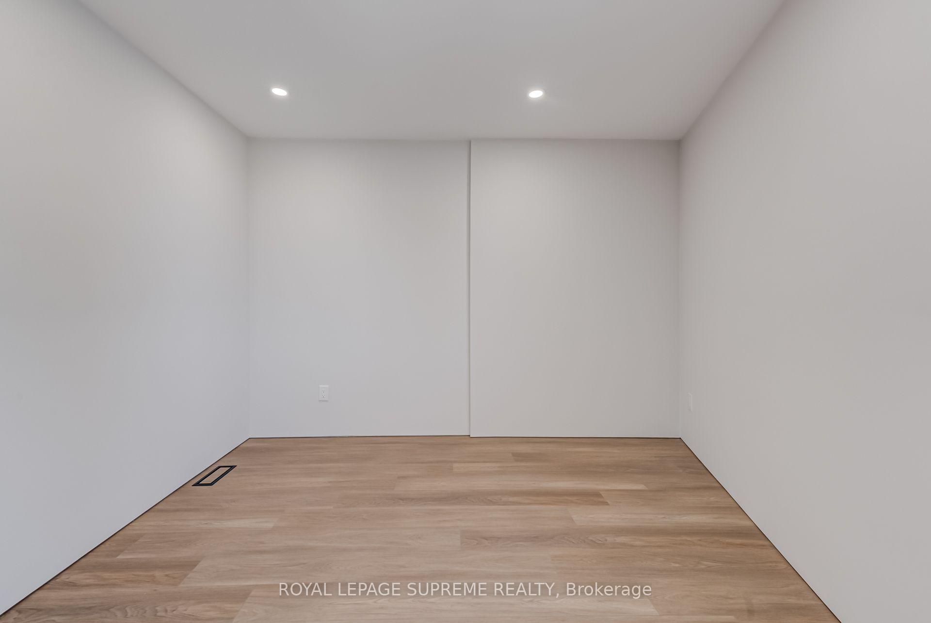 Photo 24 of Unit 3, 101 Bernice Crescent, Toronto, Rockcliffe-Smythe — HOMEH