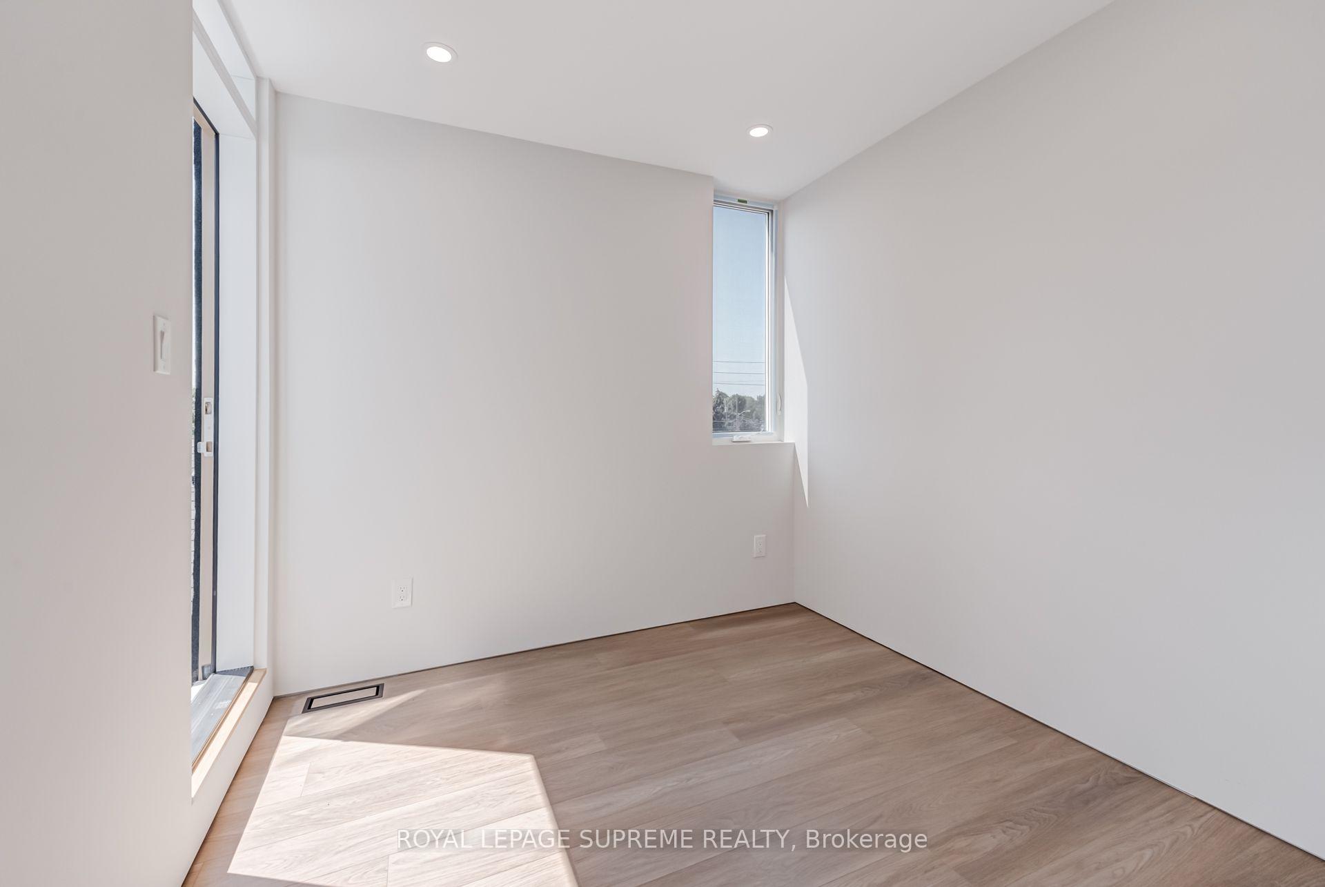 Photo 27 of Unit 3, 101 Bernice Crescent, Toronto, Rockcliffe-Smythe — HOMEH