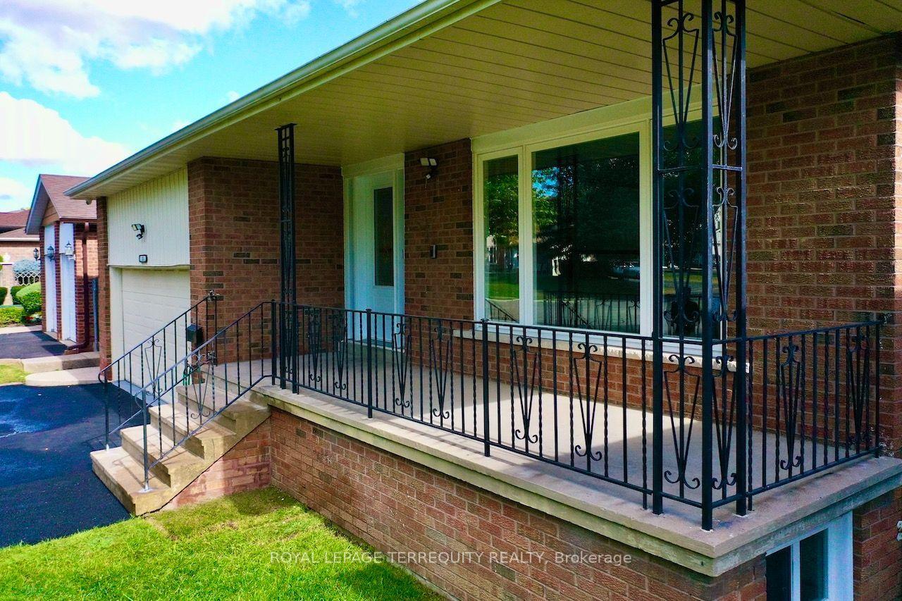 Photo 20 of Unit Lower Level, 13 Milford Crescent, Brampton, Central Park — HOMEH