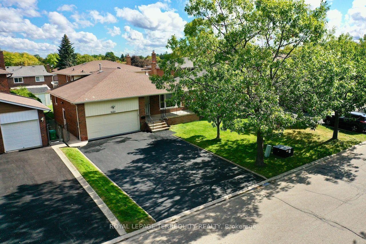 Photo 21 of Unit Lower Level, 13 Milford Crescent, Brampton, Central Park — HOMEH