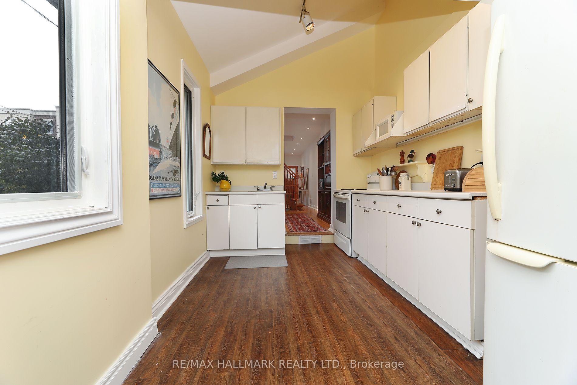 Photo 11 of 1 Lockwood Road, Toronto, The Beaches — HOMEH