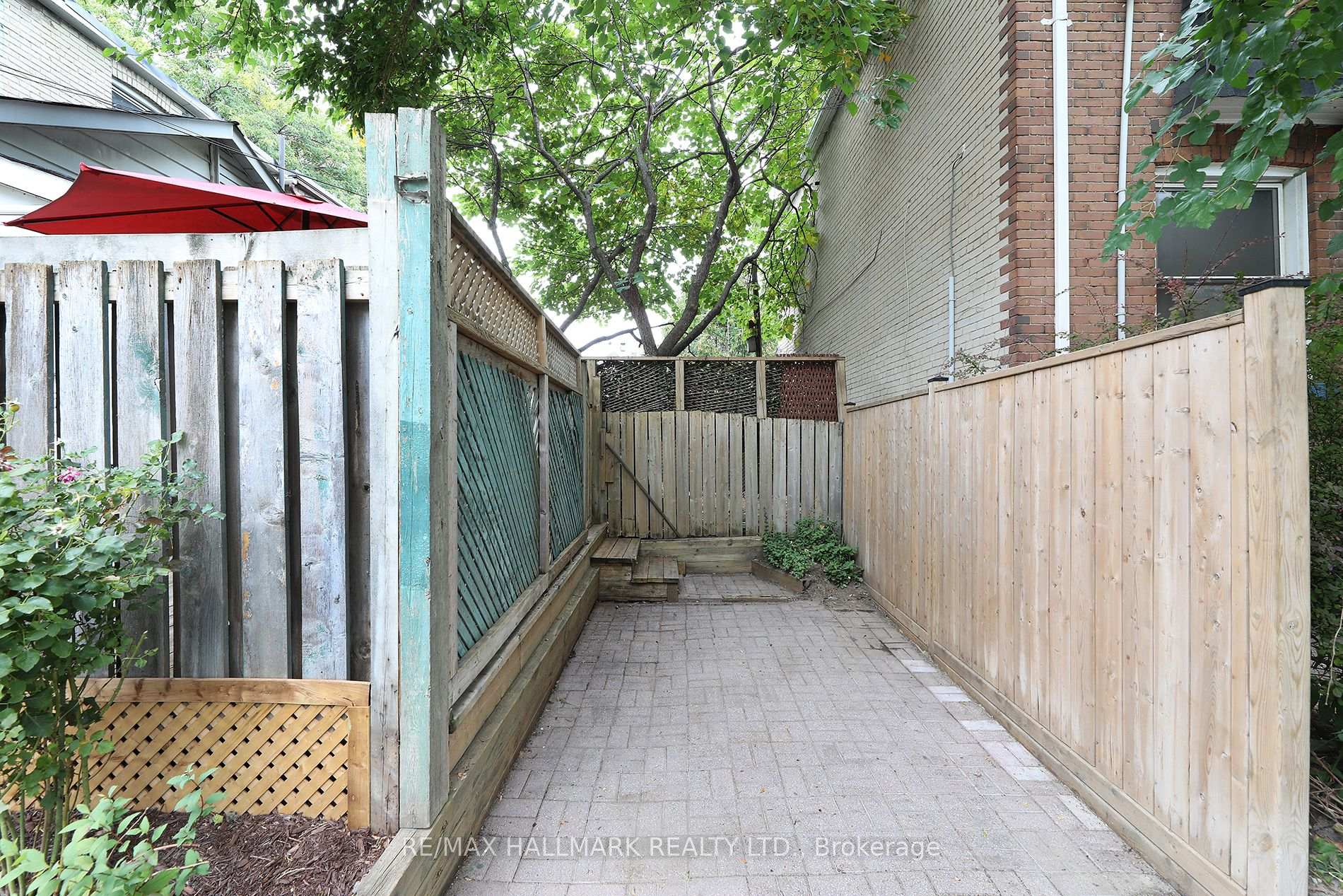 Photo 23 of 1 Lockwood Road, Toronto, The Beaches — HOMEH