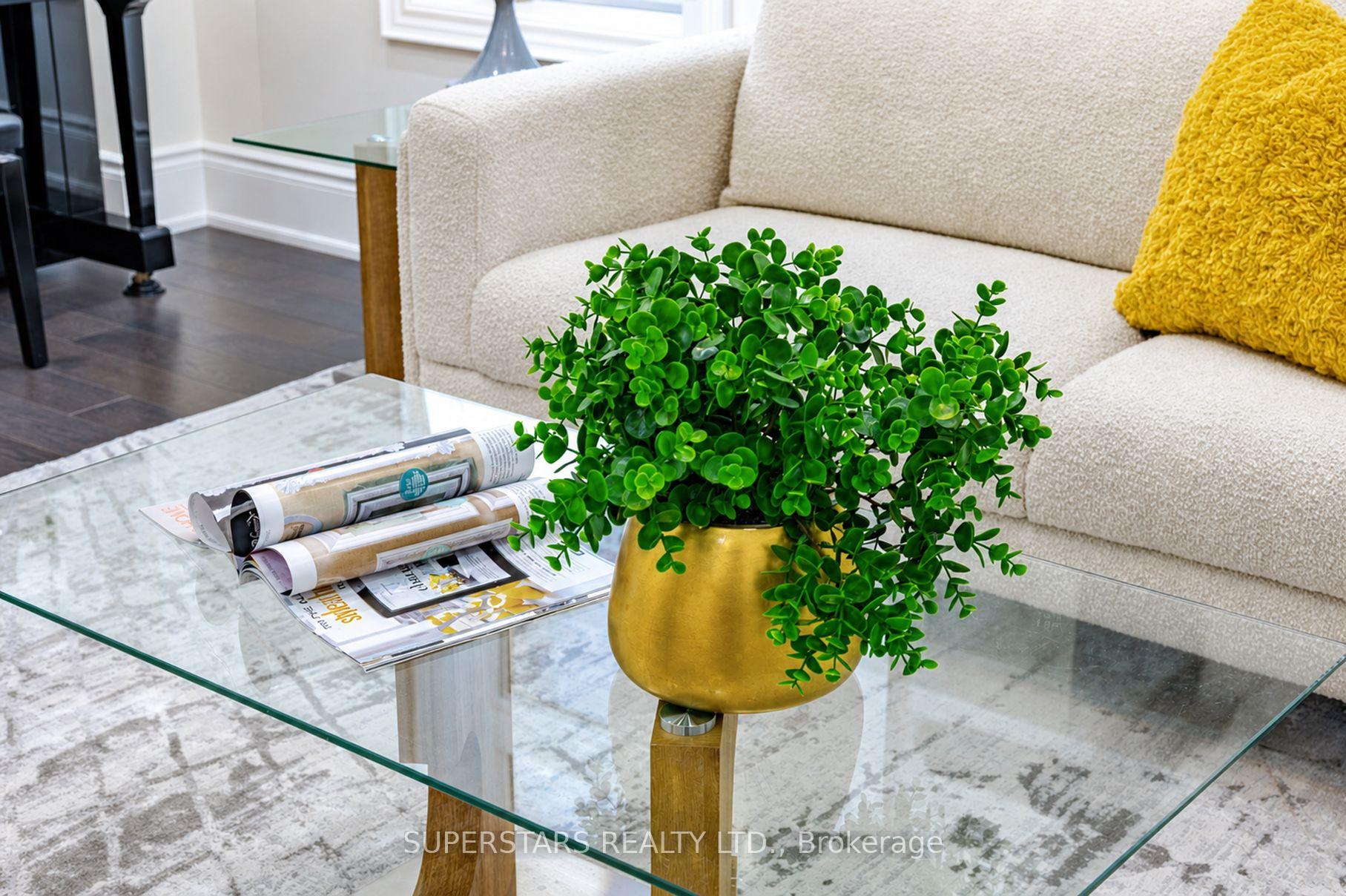 Photo 8 of 20 Wellman Drive, Richmond Hill, Oak Ridges Lake Wilcox — HOMEH