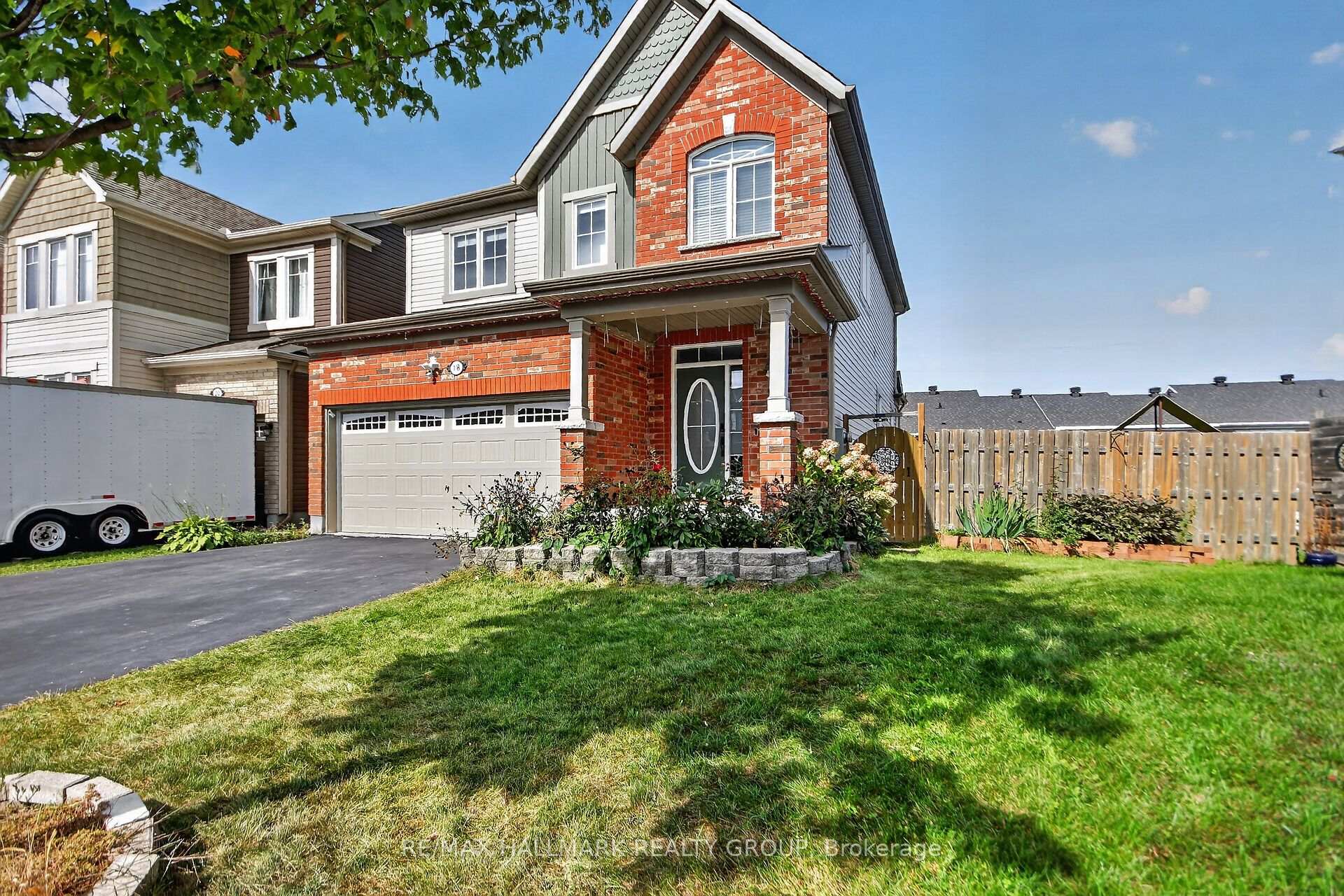 Photo 3 of 18 Sweetbay Circle, Ottawa, Stittsville (North) — HOMEH