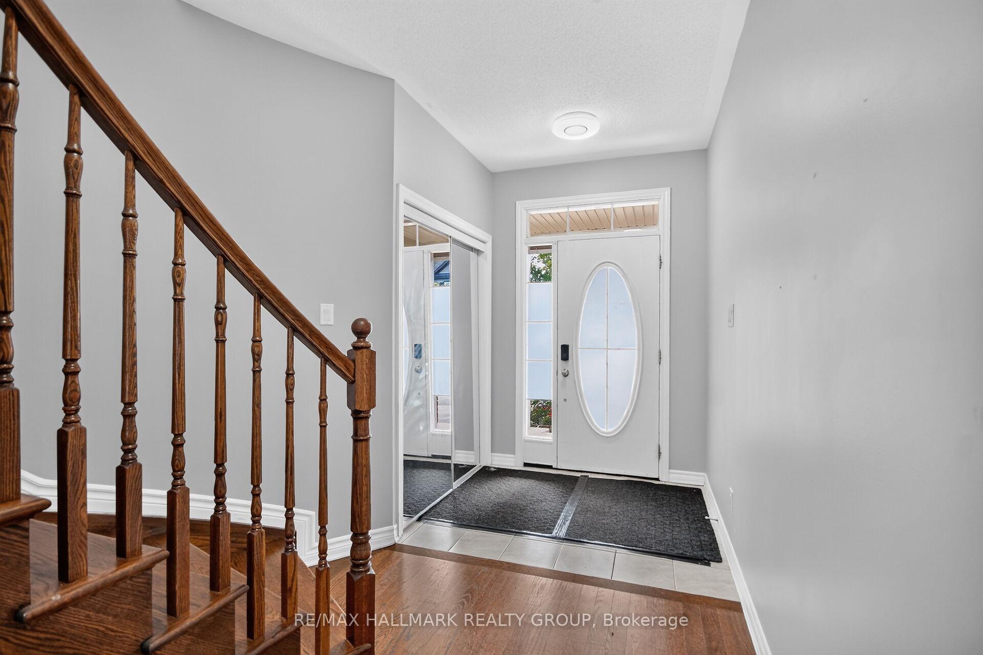 Photo 4 of 18 Sweetbay Circle, Ottawa, Stittsville (North) — HOMEH