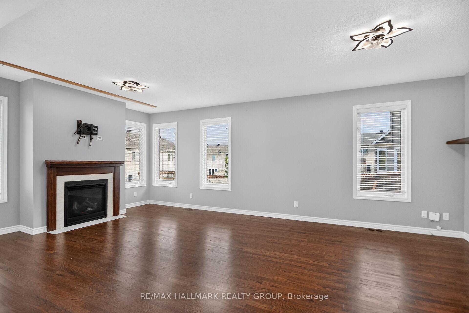 Photo 8 of 18 Sweetbay Circle, Ottawa, Stittsville (North) — HOMEH