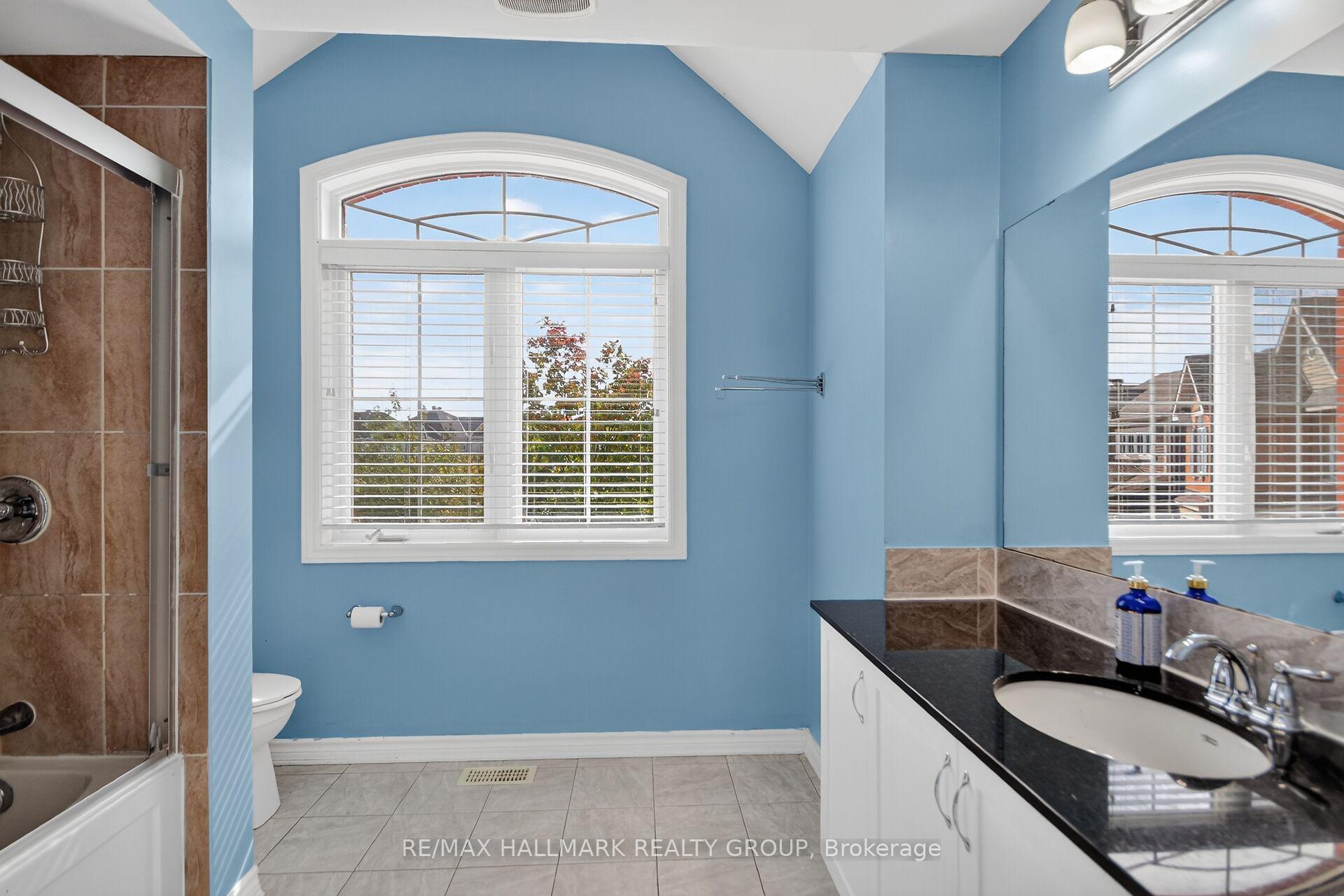 Photo 23 of 18 Sweetbay Circle, Ottawa, Stittsville (North) — HOMEH