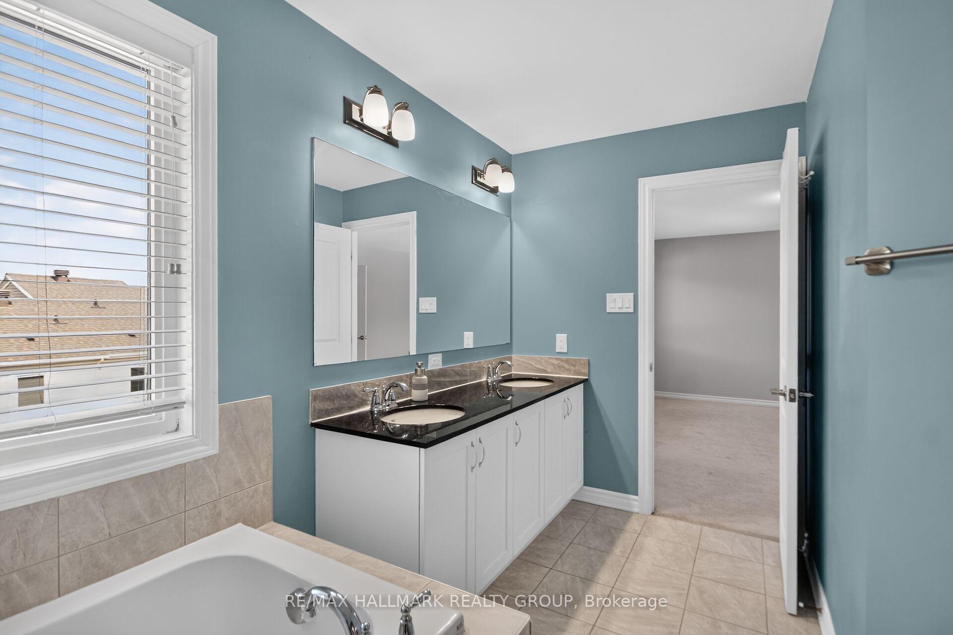 Photo 27 of 18 Sweetbay Circle, Ottawa, Stittsville (North) — HOMEH