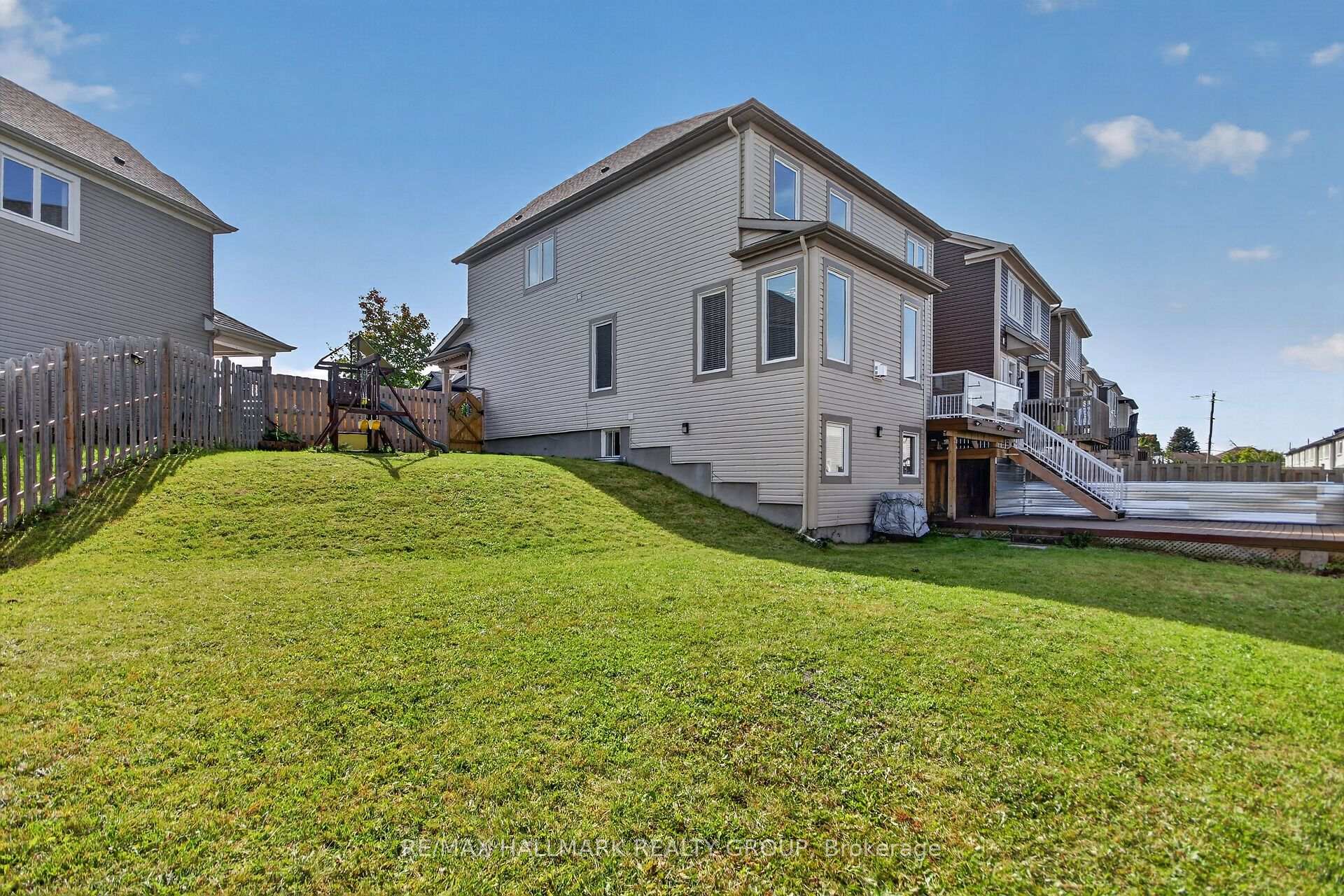 Photo 45 of 18 Sweetbay Circle, Ottawa, Stittsville (North) — HOMEH