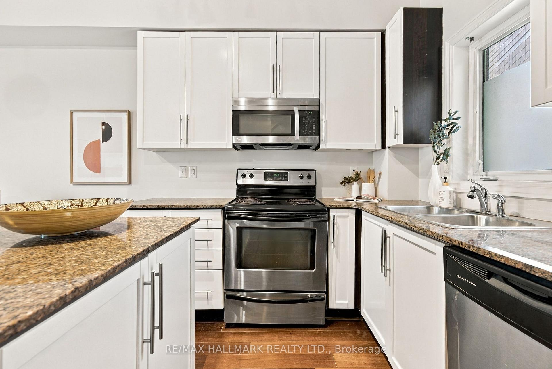 Photo 11 of 549 Shuter Street, Toronto, Regent Park — HOMEH
