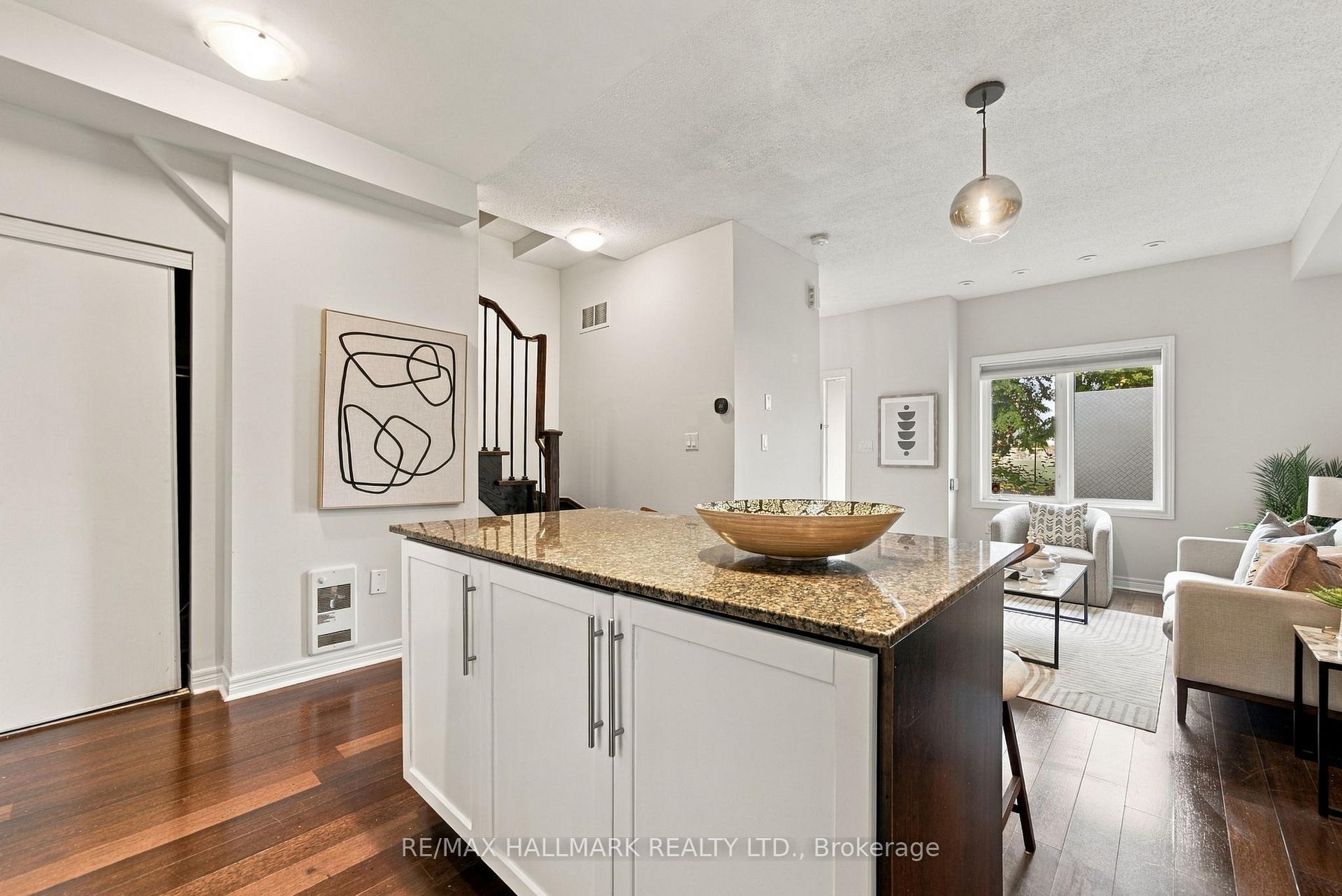 Photo 13 of 549 Shuter Street, Toronto, Regent Park — HOMEH