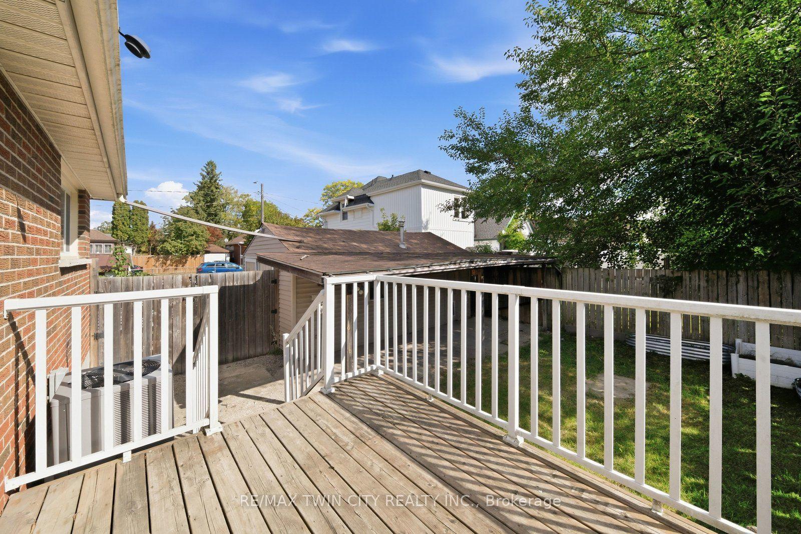 Photo 30 of 146 Superior Street, Brantford, Eagle Place East — HOMEH