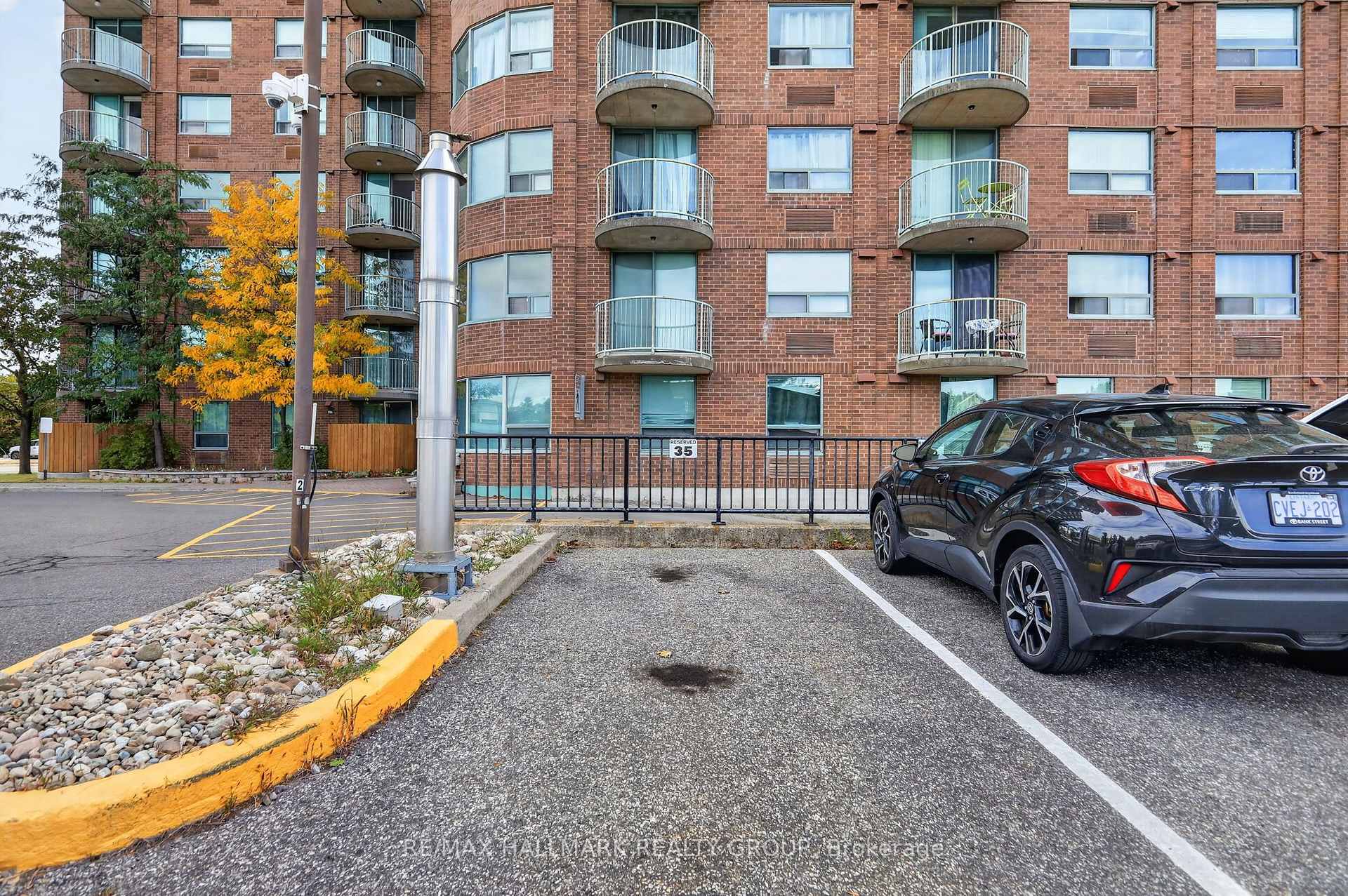 Photo 29 of Unit 701, 1440 Heron Road, Ottawa, Heron Gate — HOMEH