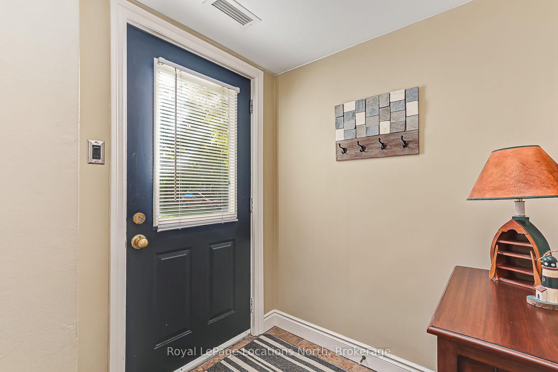 Photo 3 of Unit 1, 820 Suncrest Circle, Collingwood — HOMEH